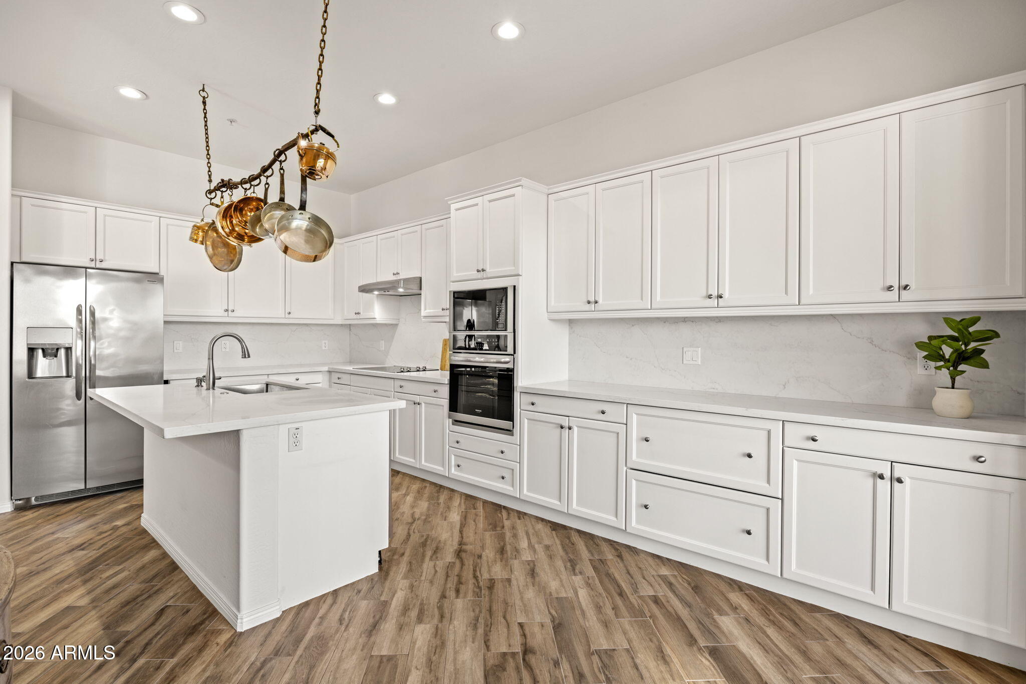 19475 N GRAYHAWK Drive 1039