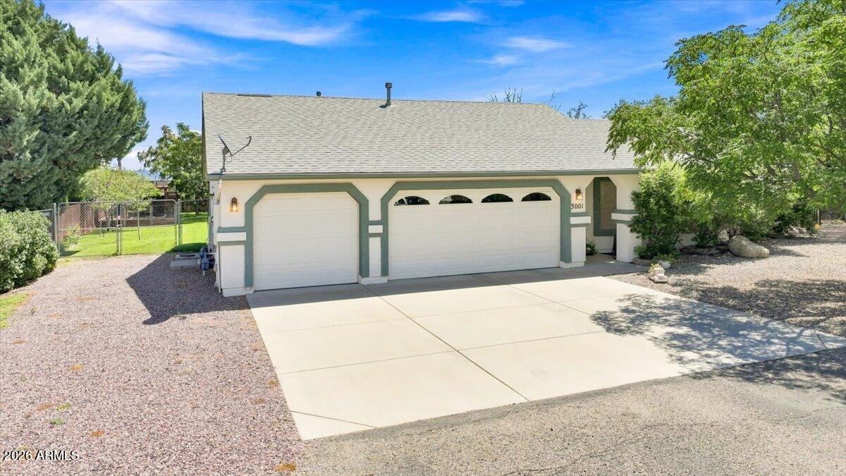 3001 N PLEASANT VIEW Drive