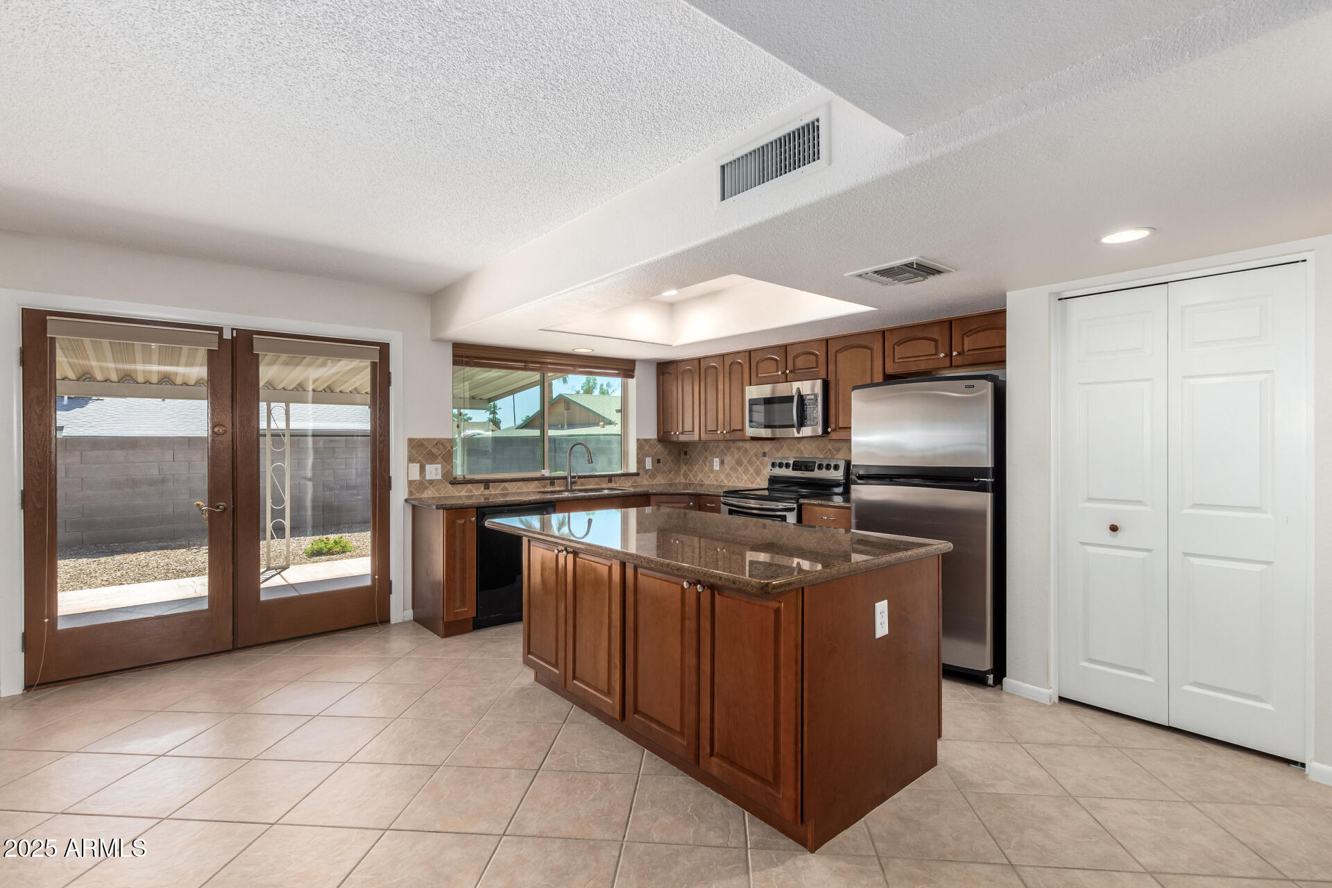 547 E SACK Drive