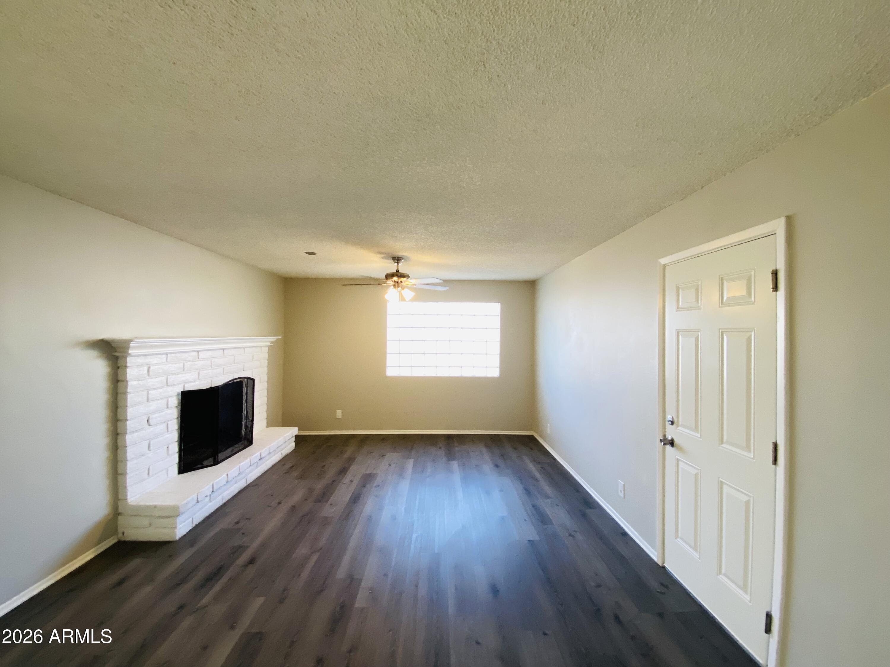 701 N COMANCHE Drive