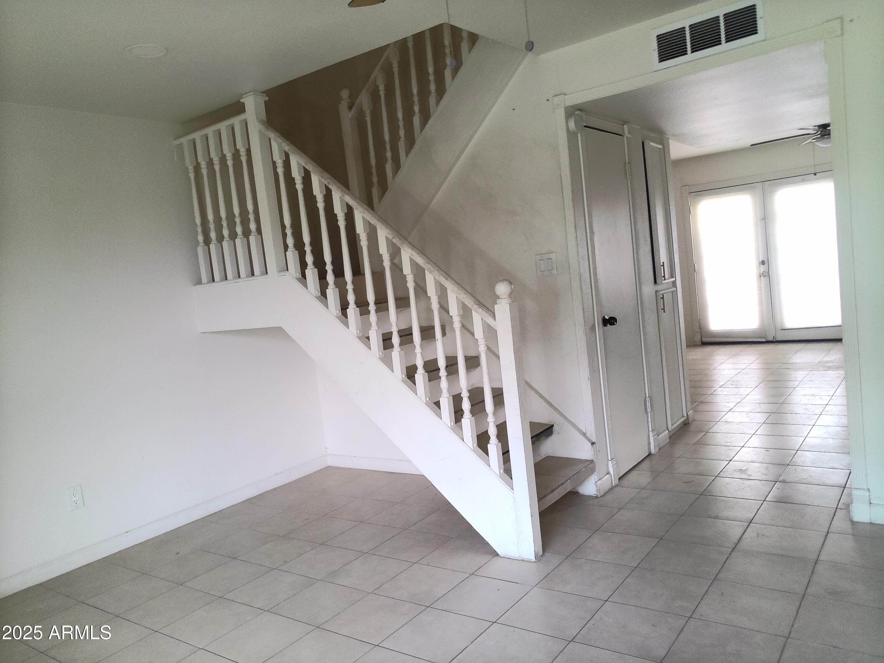 4729 W MARLETTE Avenue