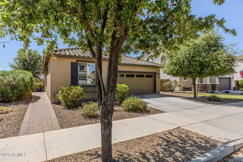 Photo of 21005 E Pecan Lane, Queen Creek, AZ 85142 (MLS # 7004072)