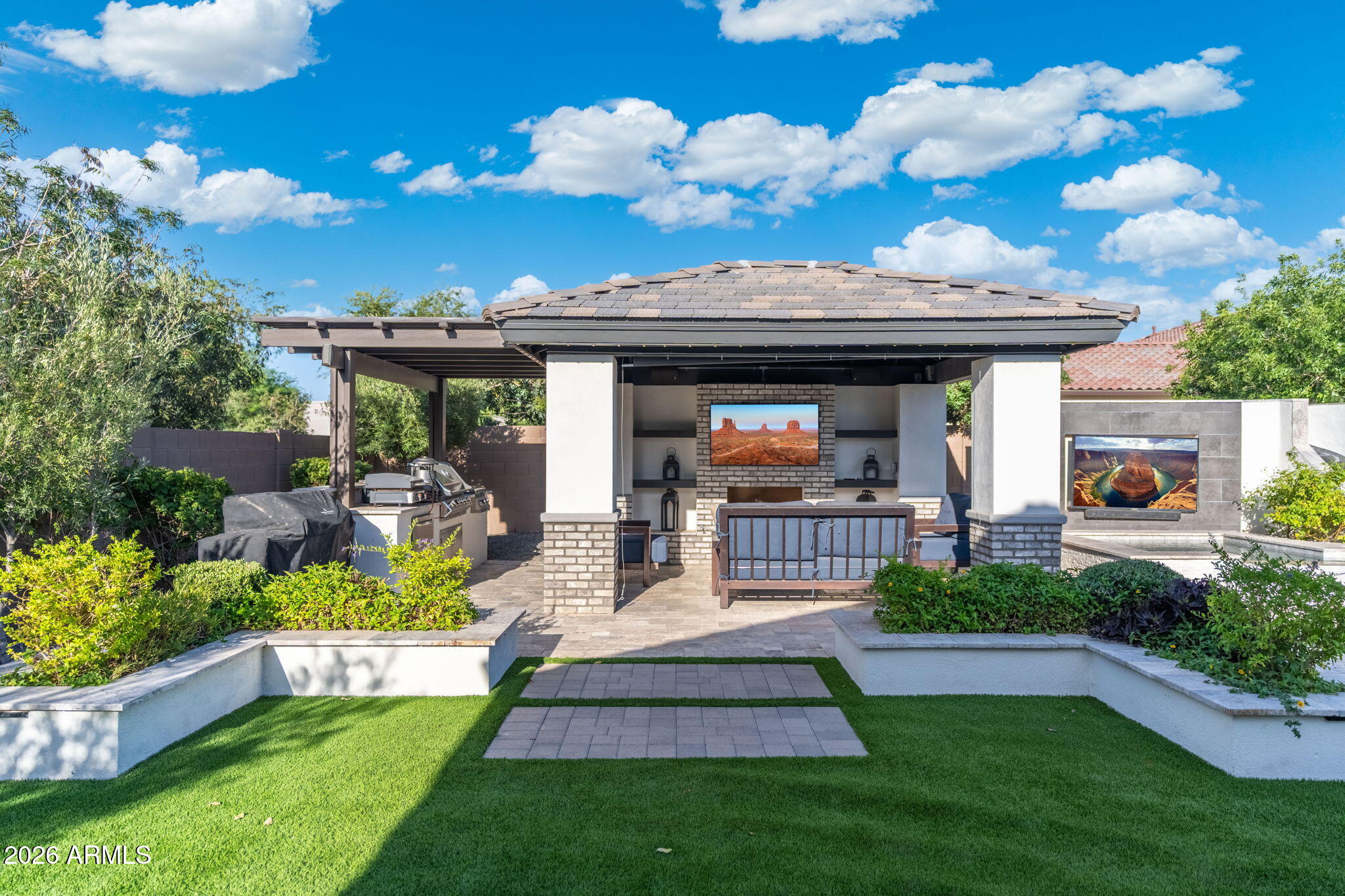 SONOQUI CREEK VILLAGE - Residential