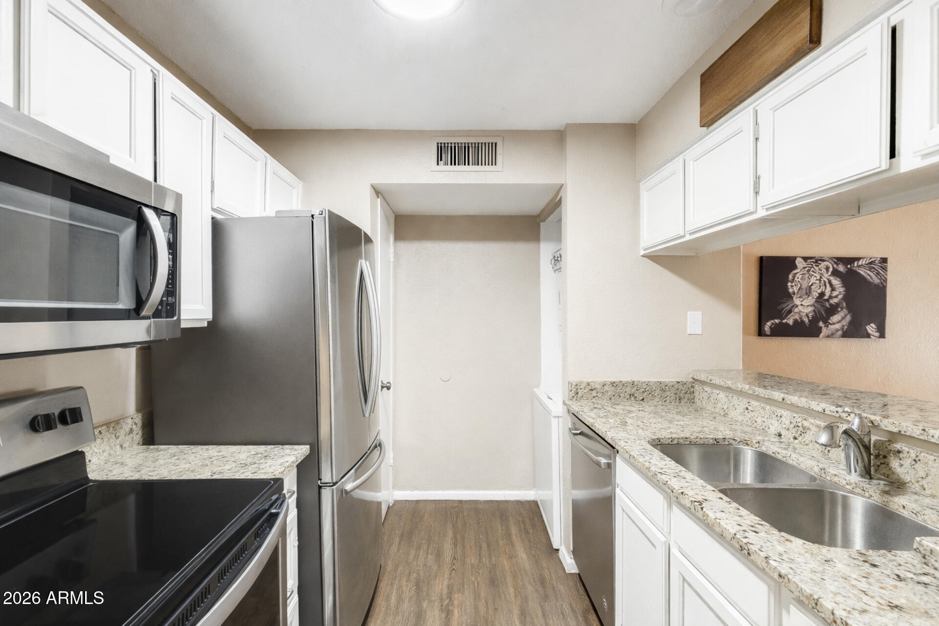 30 E BROWN Road 2040