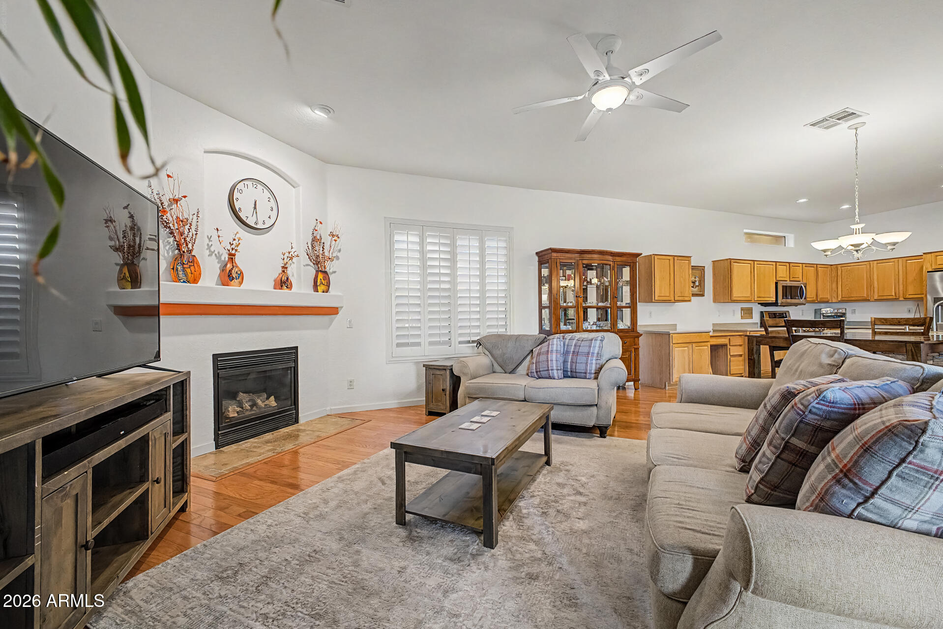 EAGLE CANYON - Residential