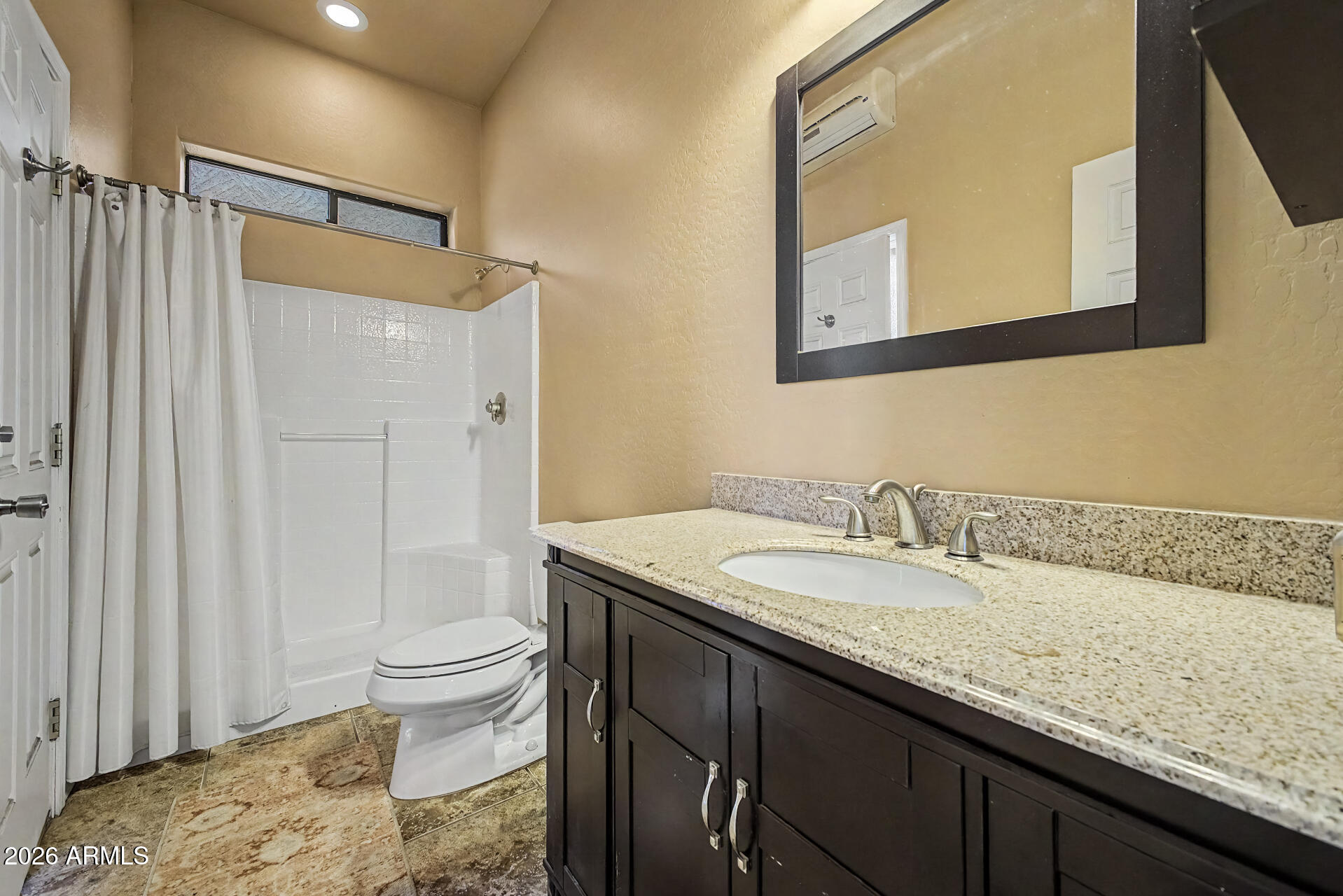 EAGLE CANYON - Residential