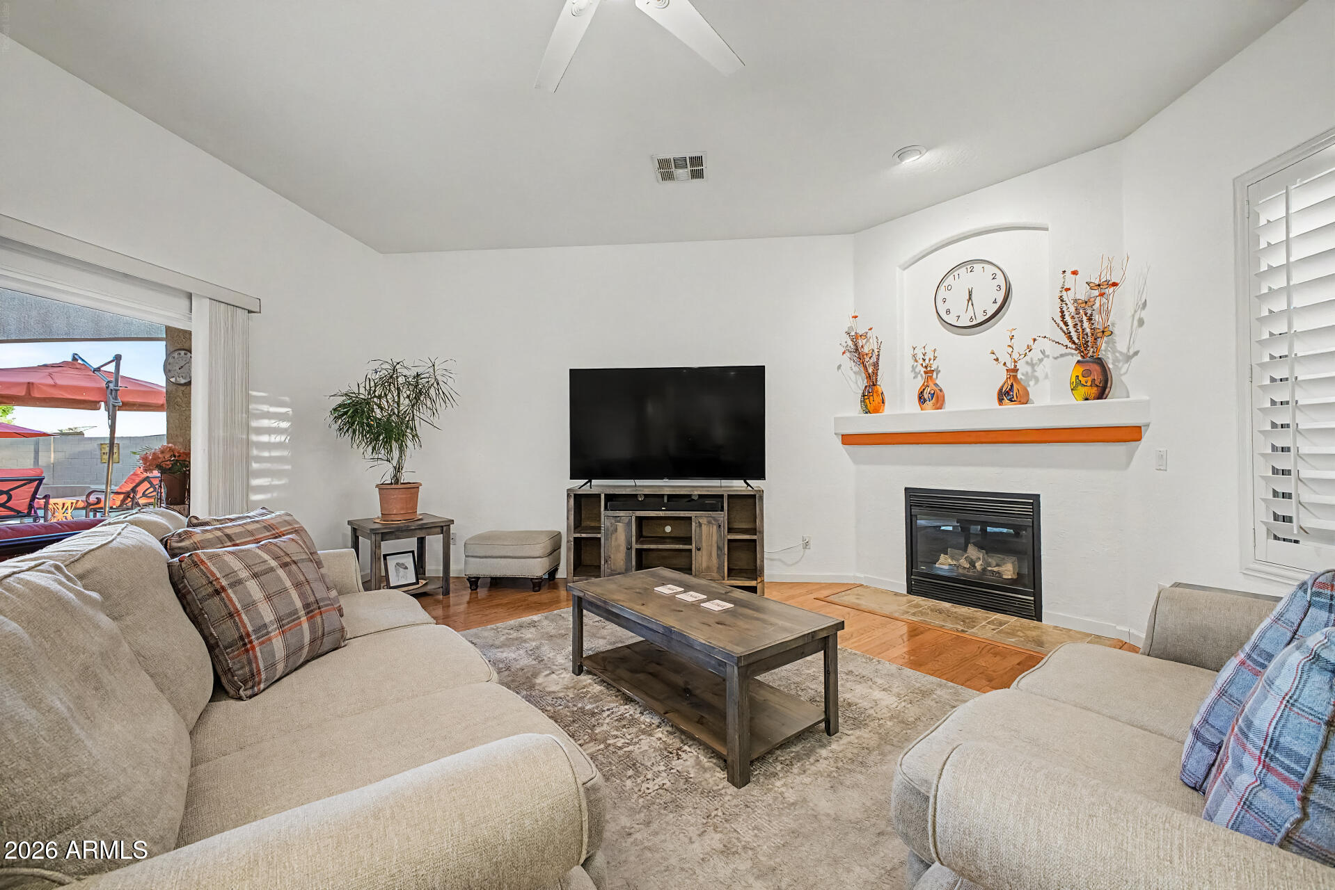 EAGLE CANYON - Residential