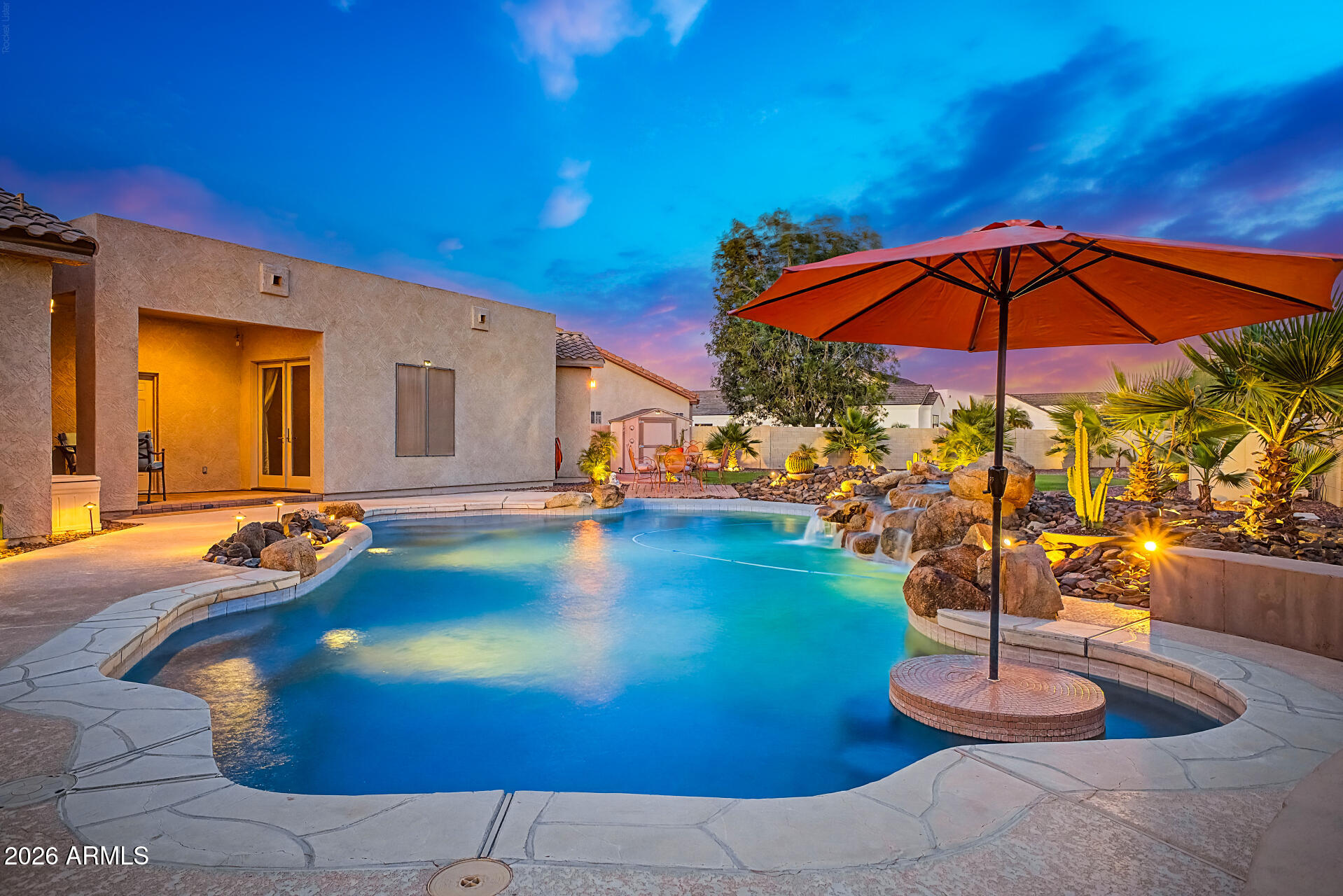 EAGLE CANYON - Residential