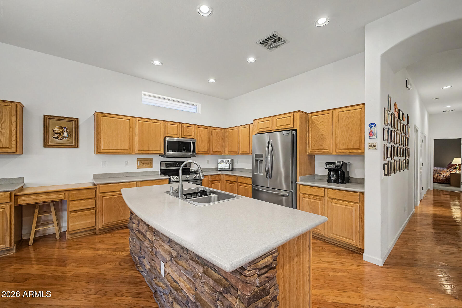 EAGLE CANYON - Residential