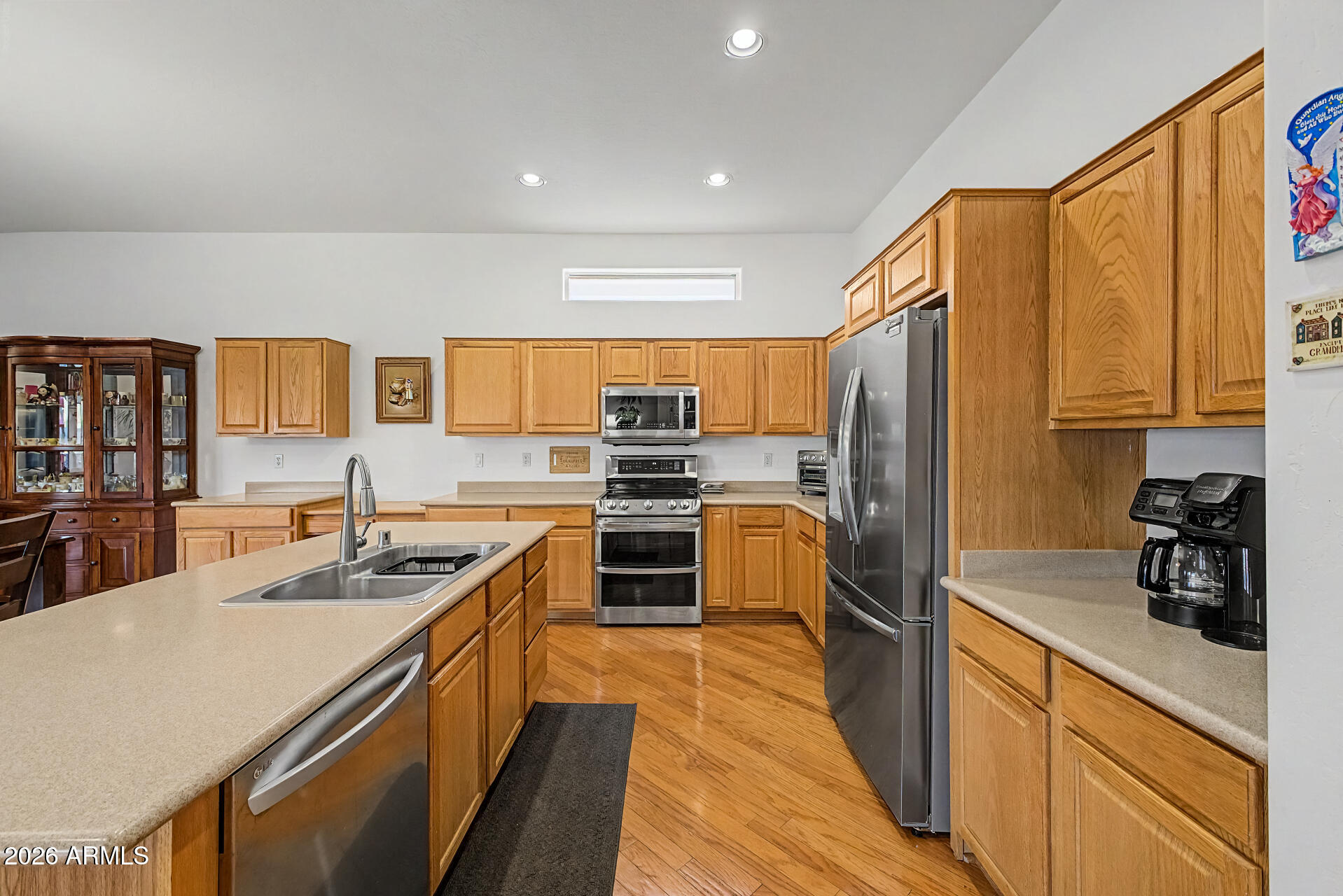 EAGLE CANYON - Residential
