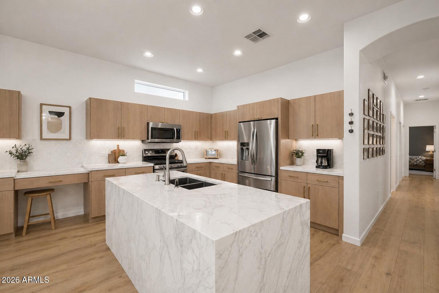 EAGLE CANYON - Residential