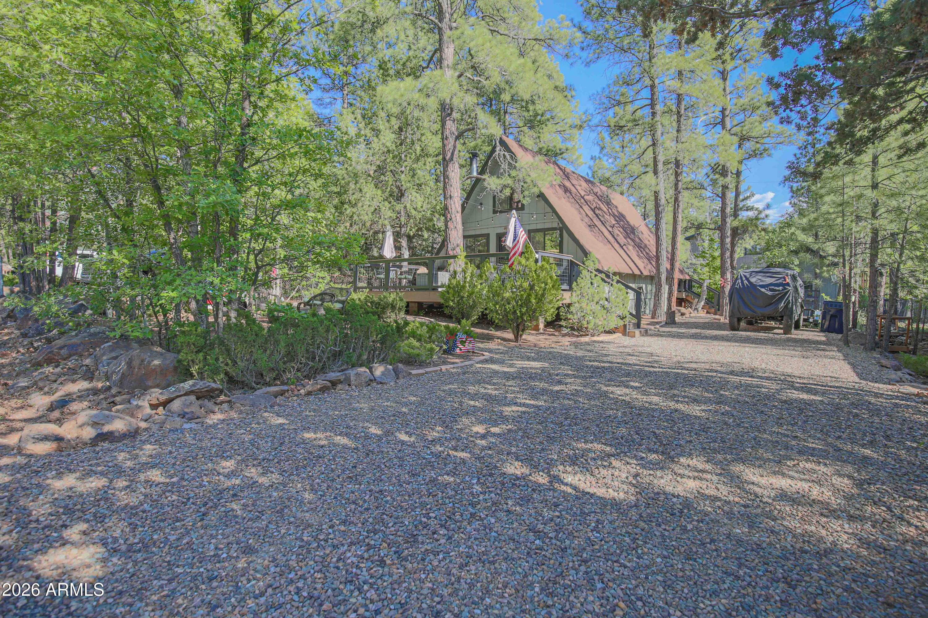 1255 E THUNDERBIRD Trail
