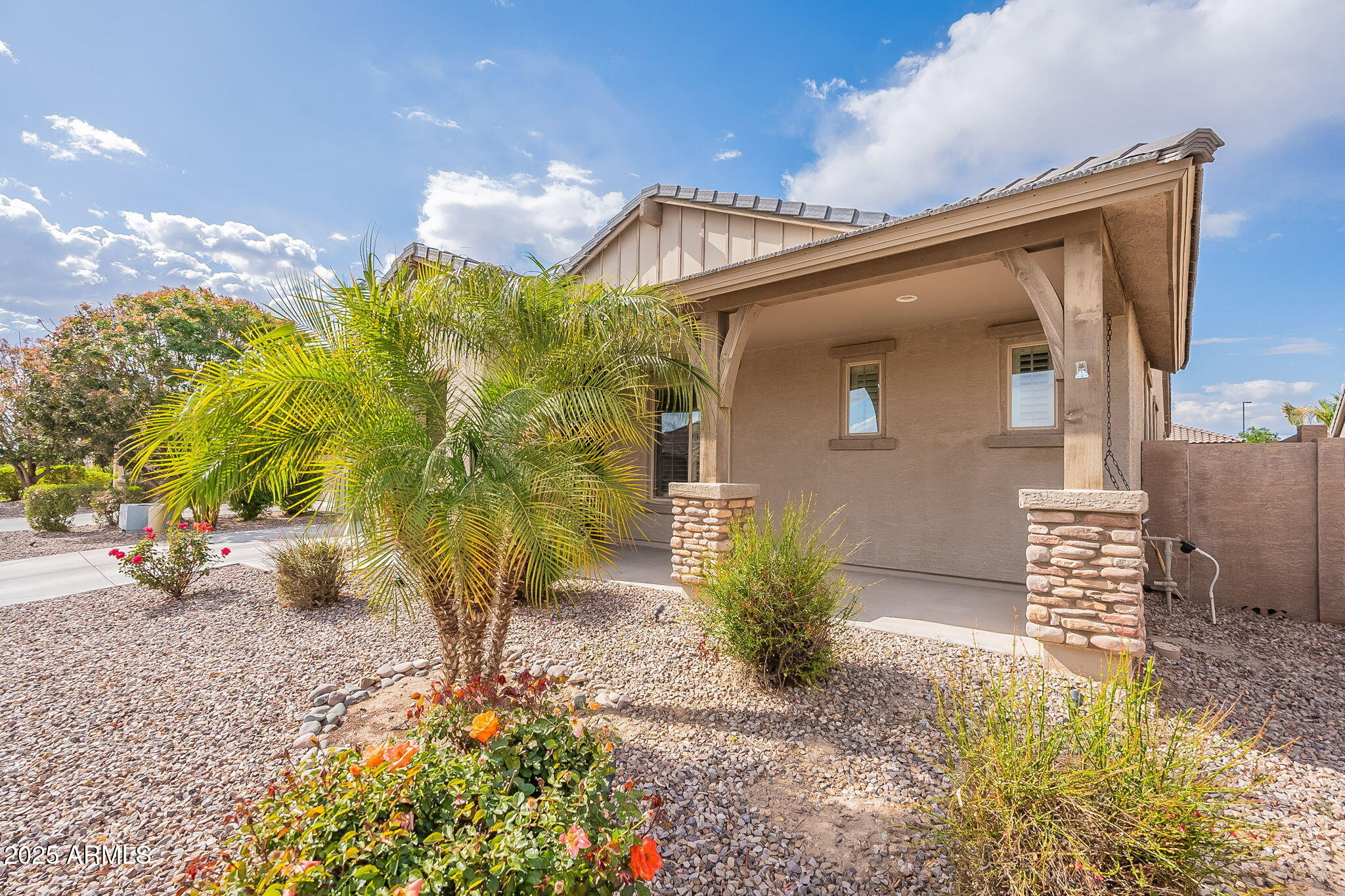 3720 E NARROWLEAF Drive