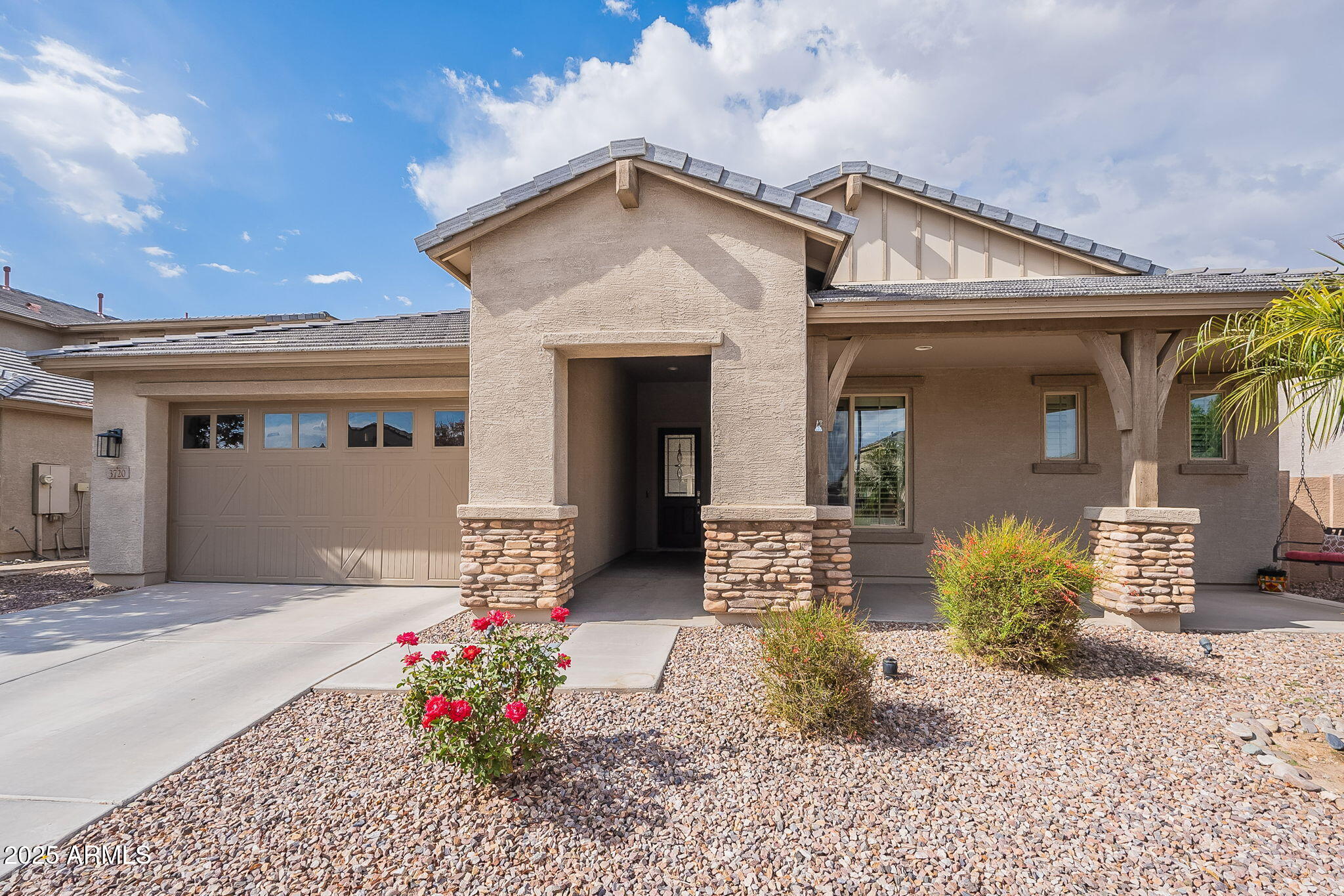 3720 E NARROWLEAF Drive