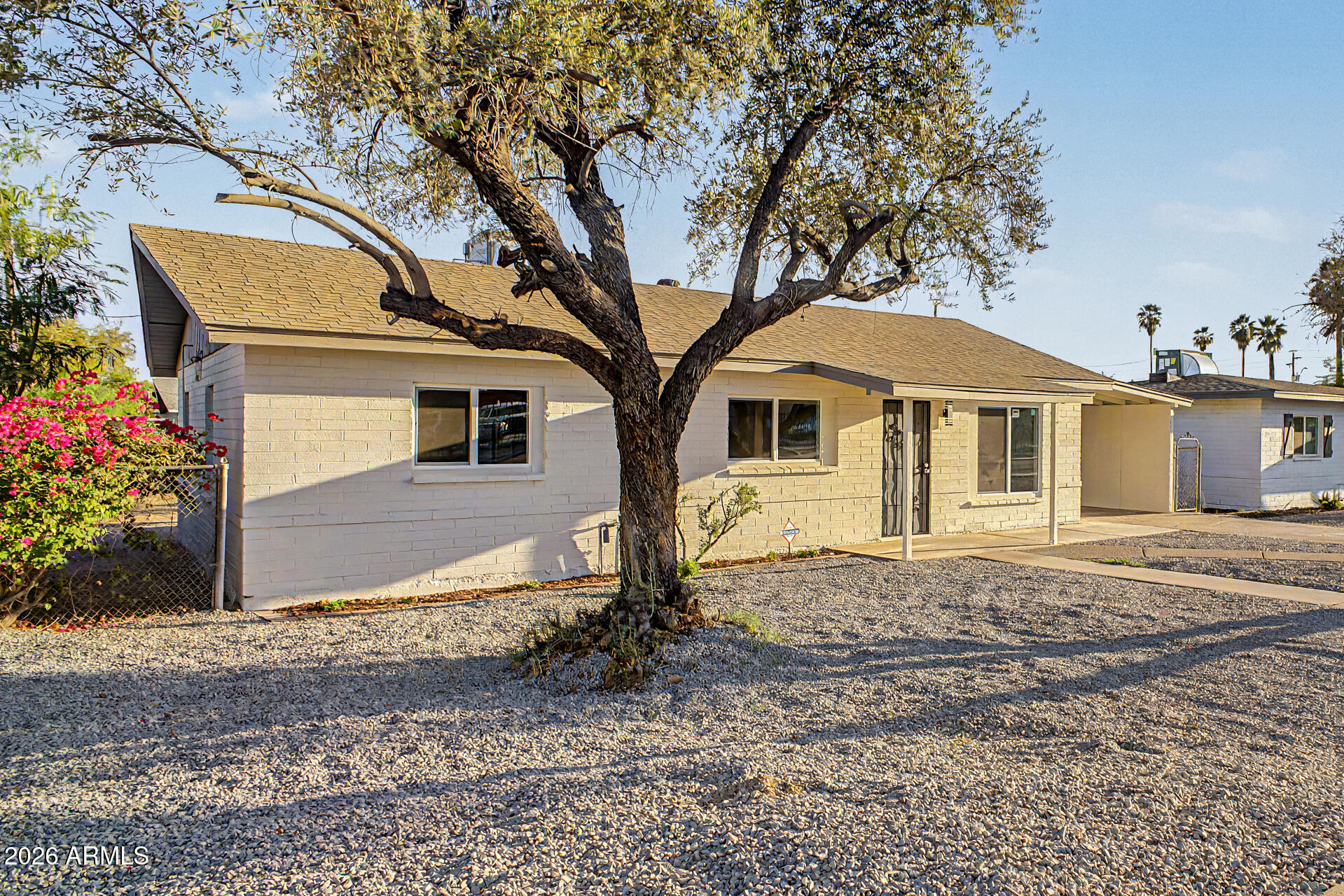 2611 W OSBORN Road