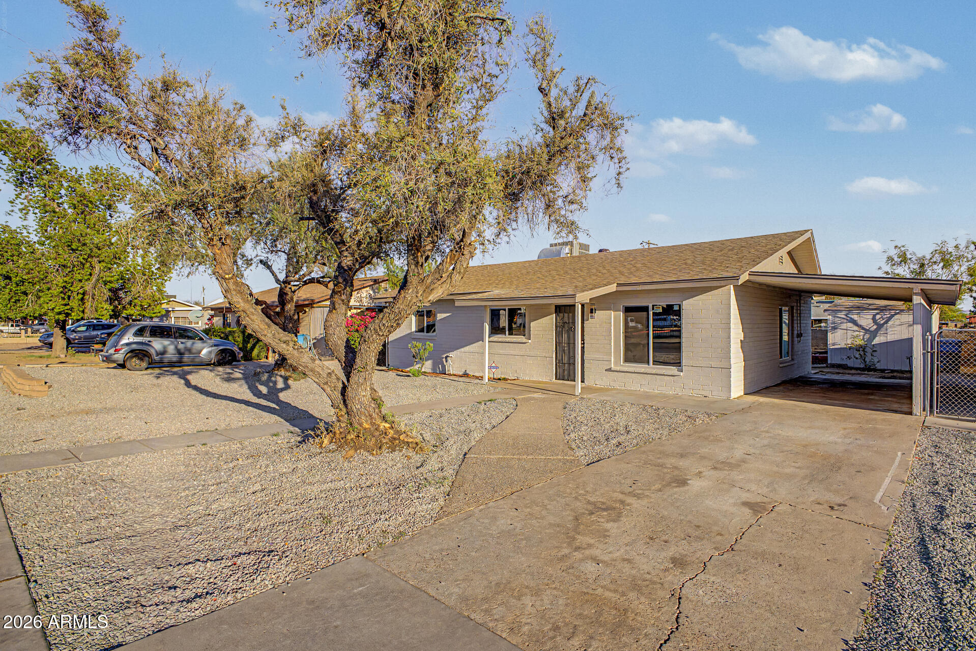 2611 W OSBORN Road