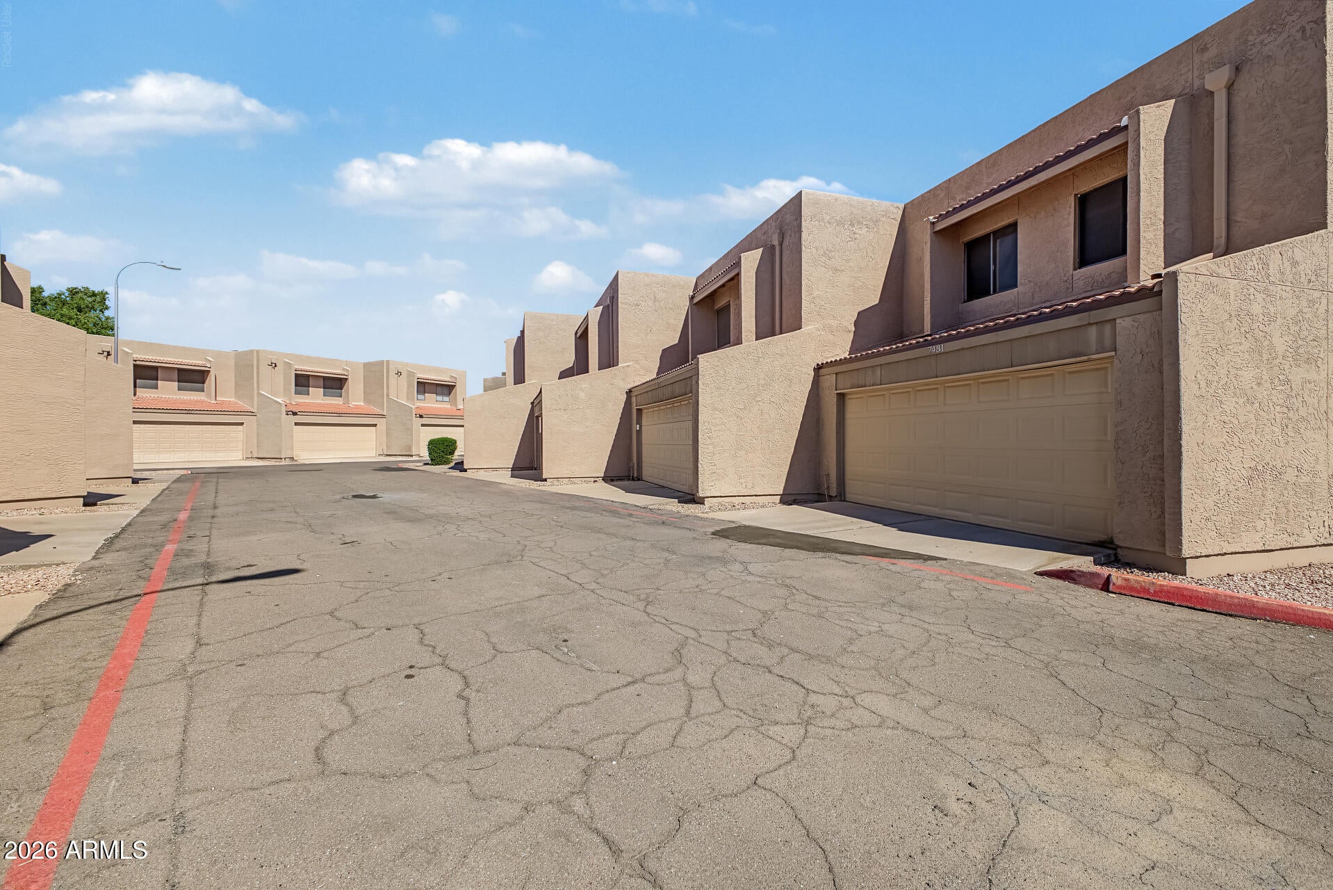 7431 N 43RD Lane