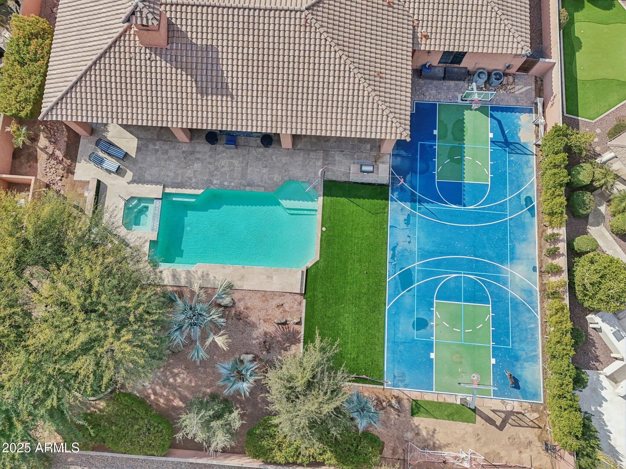 351 N CLOVERFIELD Circle