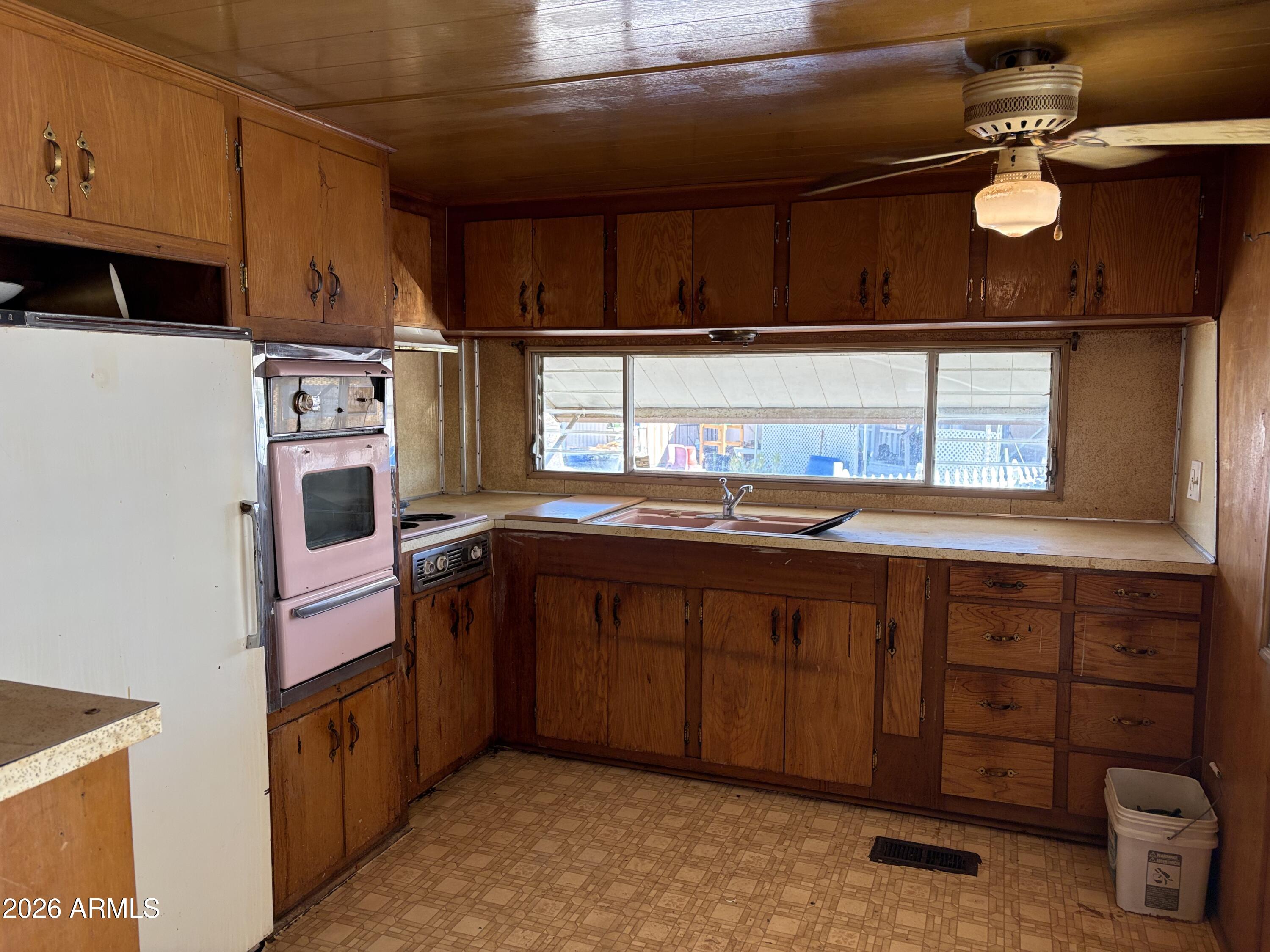 517 N AVENUE A -- 35