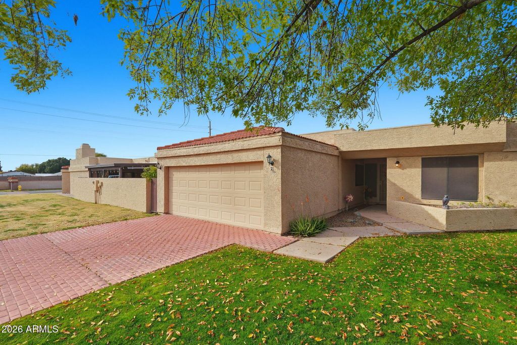 Photo of 1360 E Brown Road #2, Mesa, AZ 85203 (MLS # 6977572)