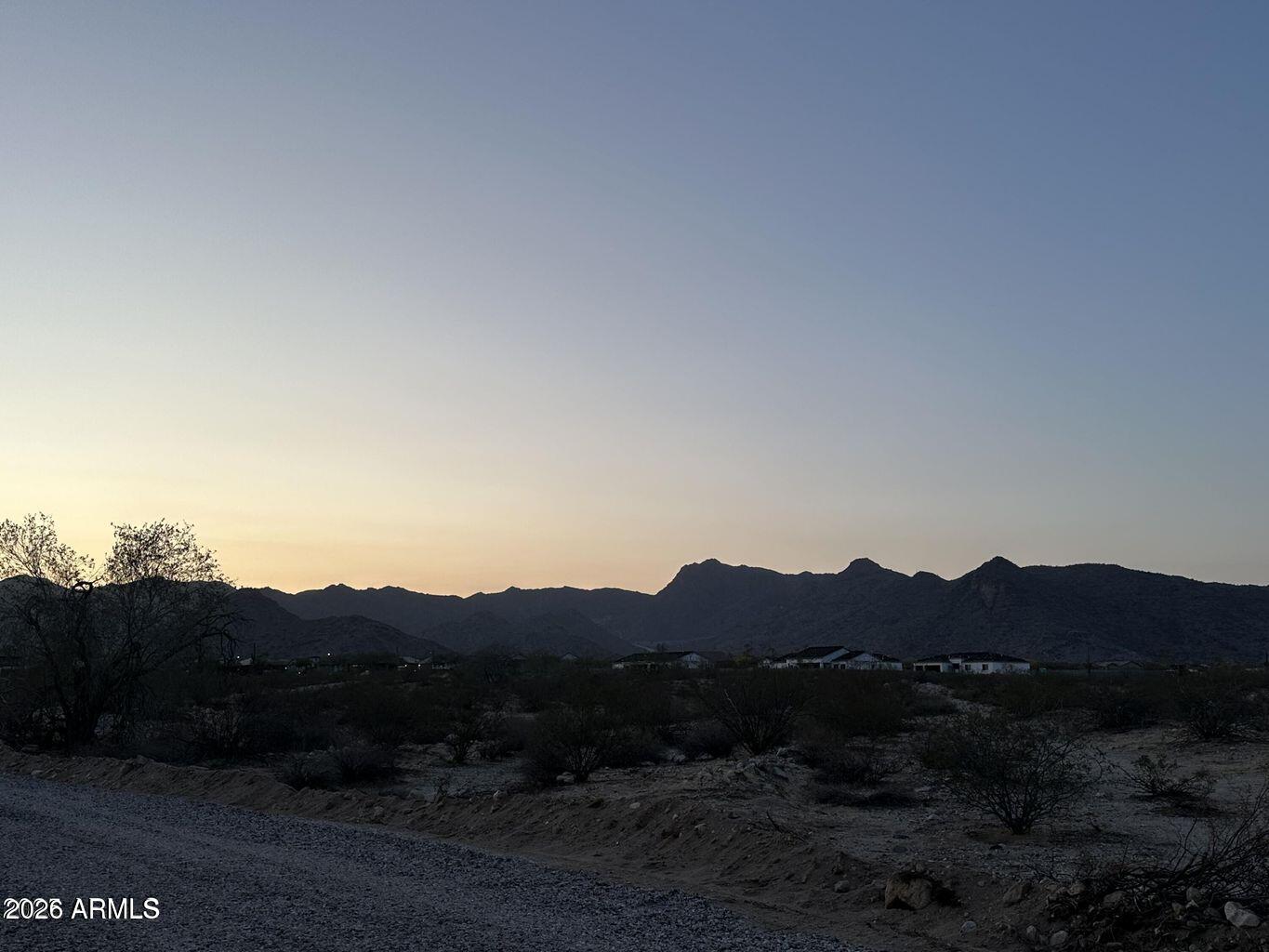 2xxxxx W Meadowbrook Avenue 4