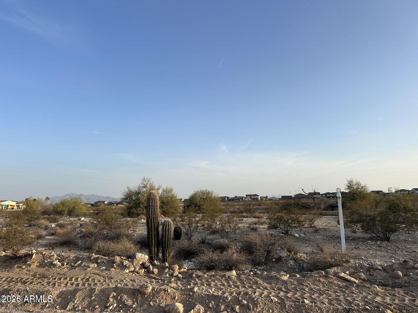 2xxxxx W Meadowbrook Avenue 4