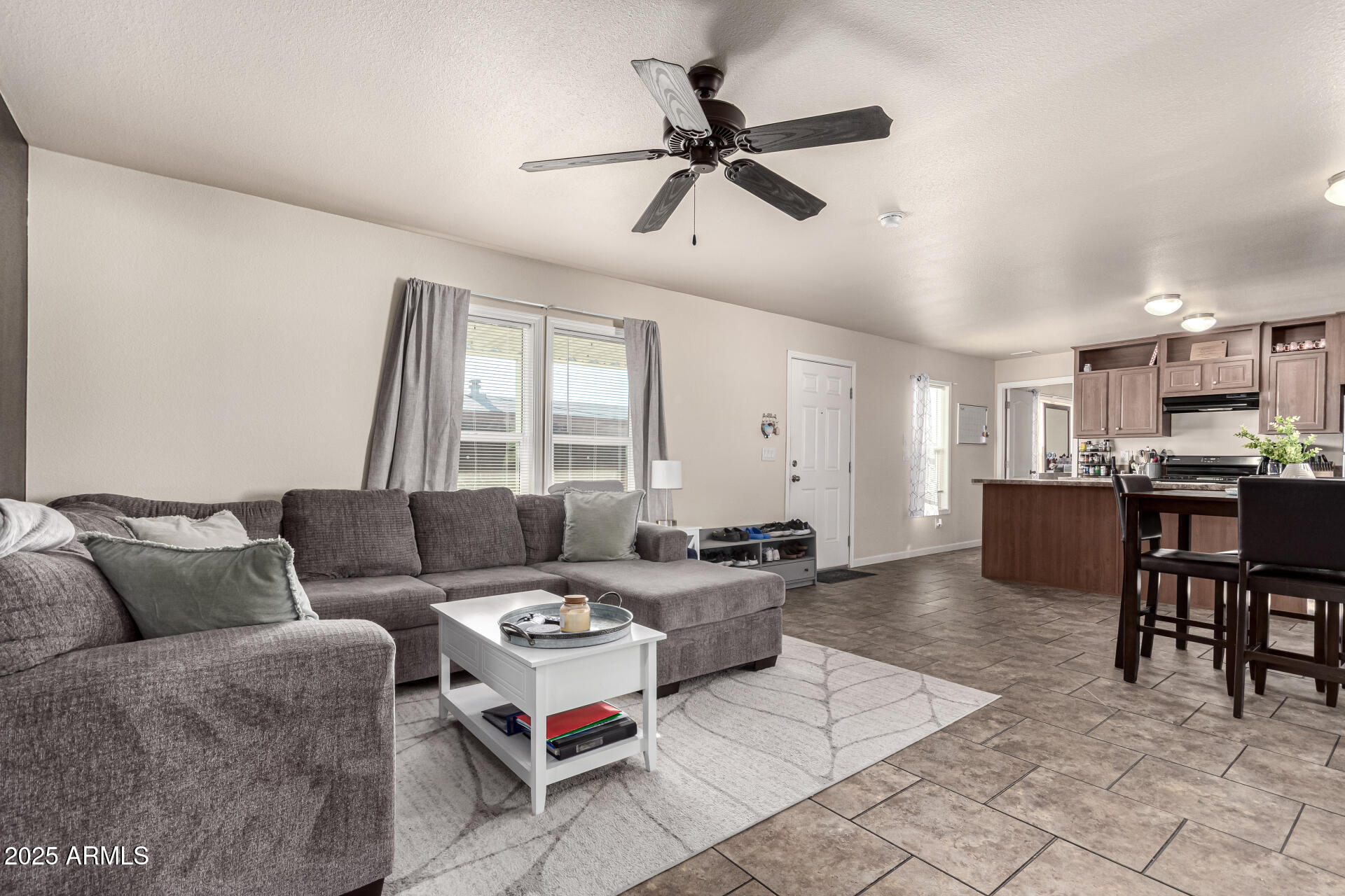 7810 W PEORIA Avenue 121