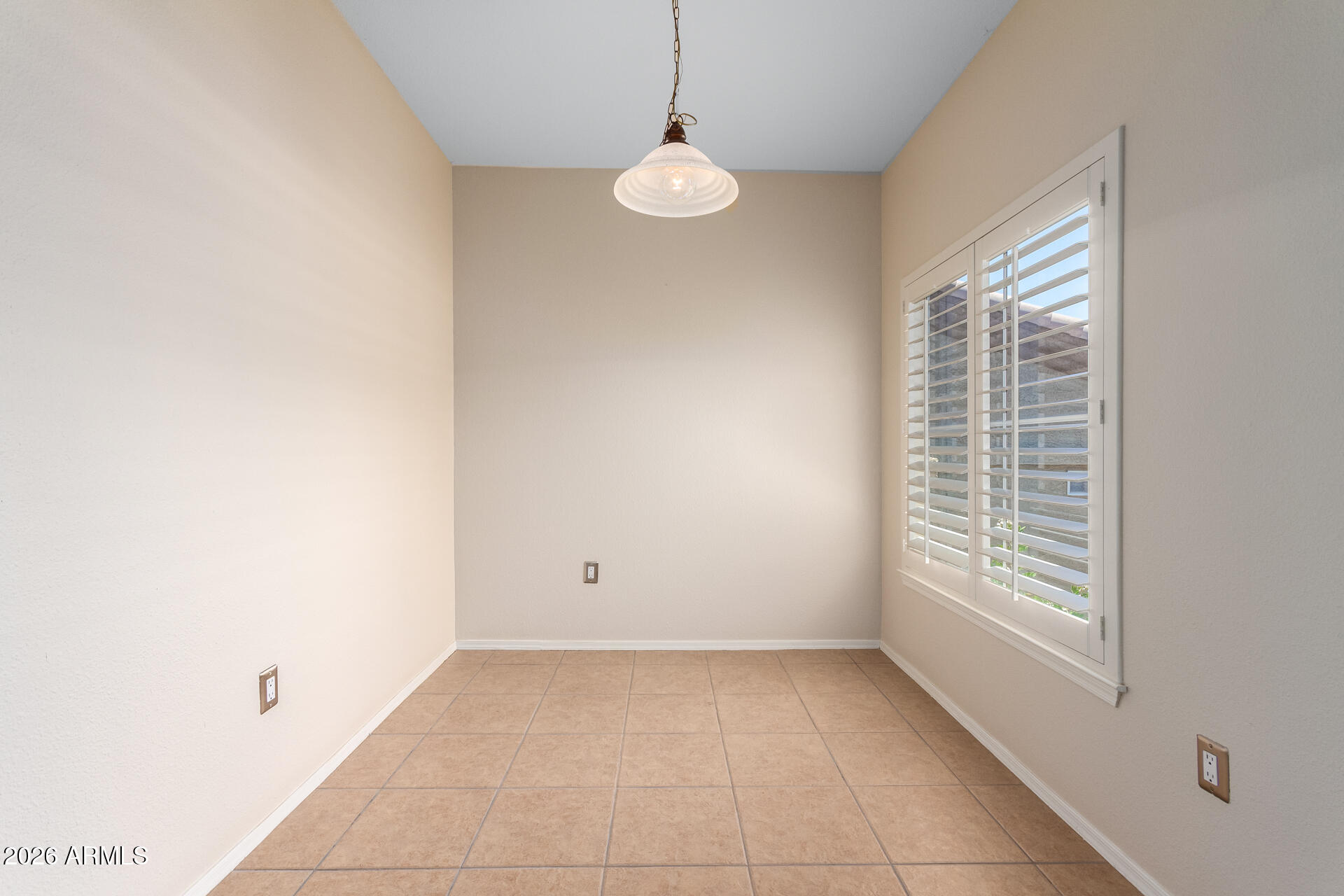 MOUNTAIN CANYON CONDOMINIUM - Residential