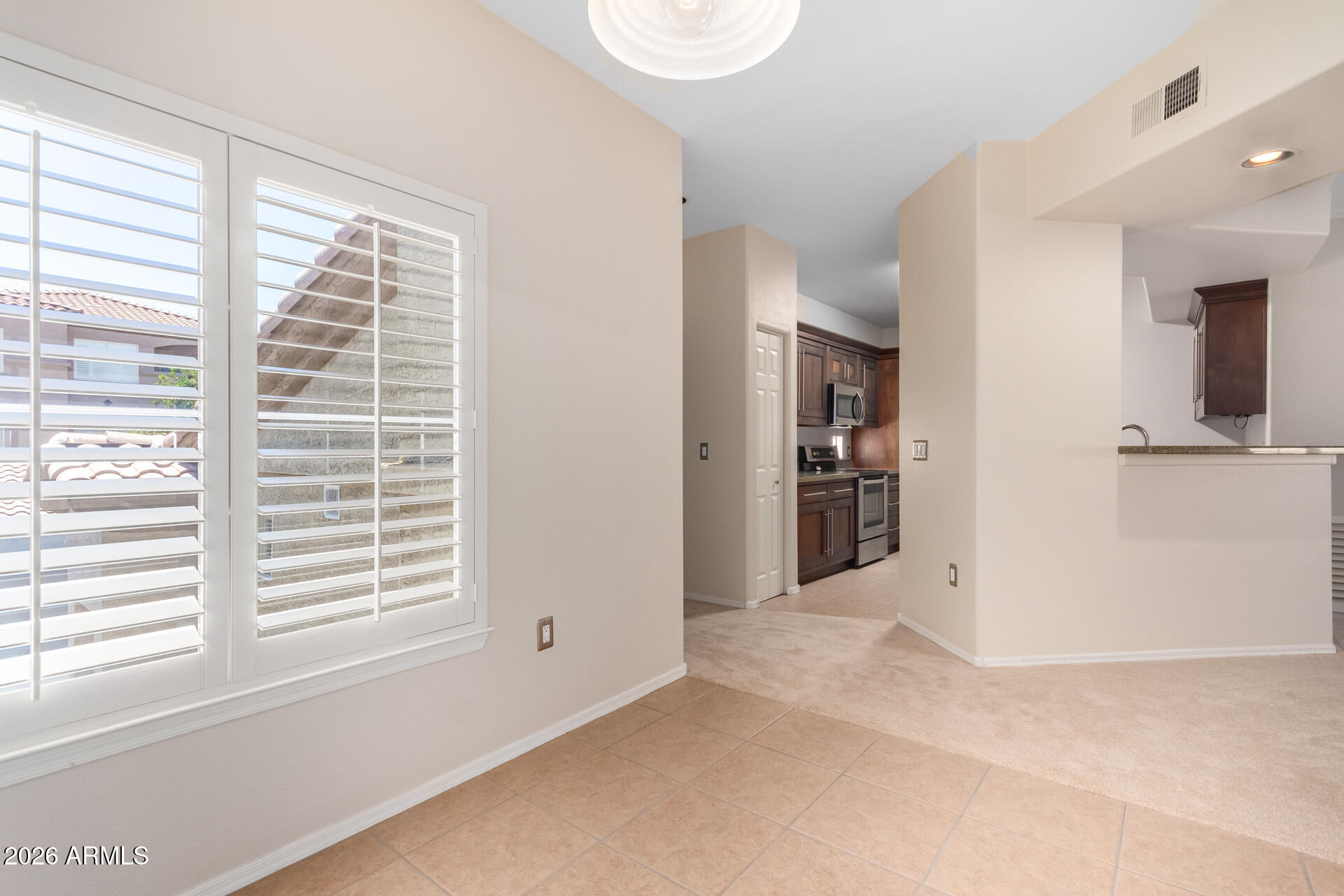MOUNTAIN CANYON CONDOMINIUM - Residential