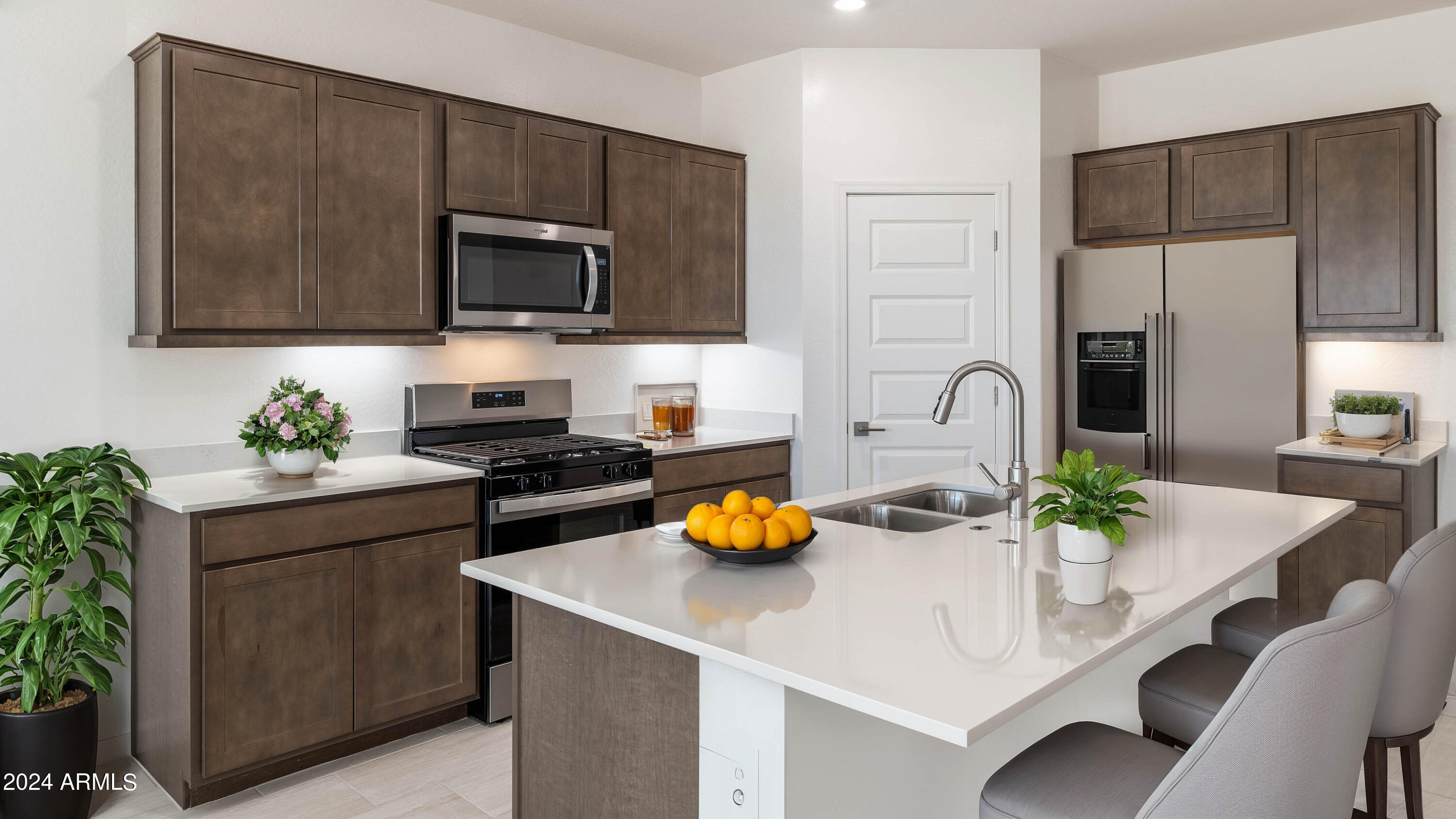 15470 W DESERT HOLLOW Drive