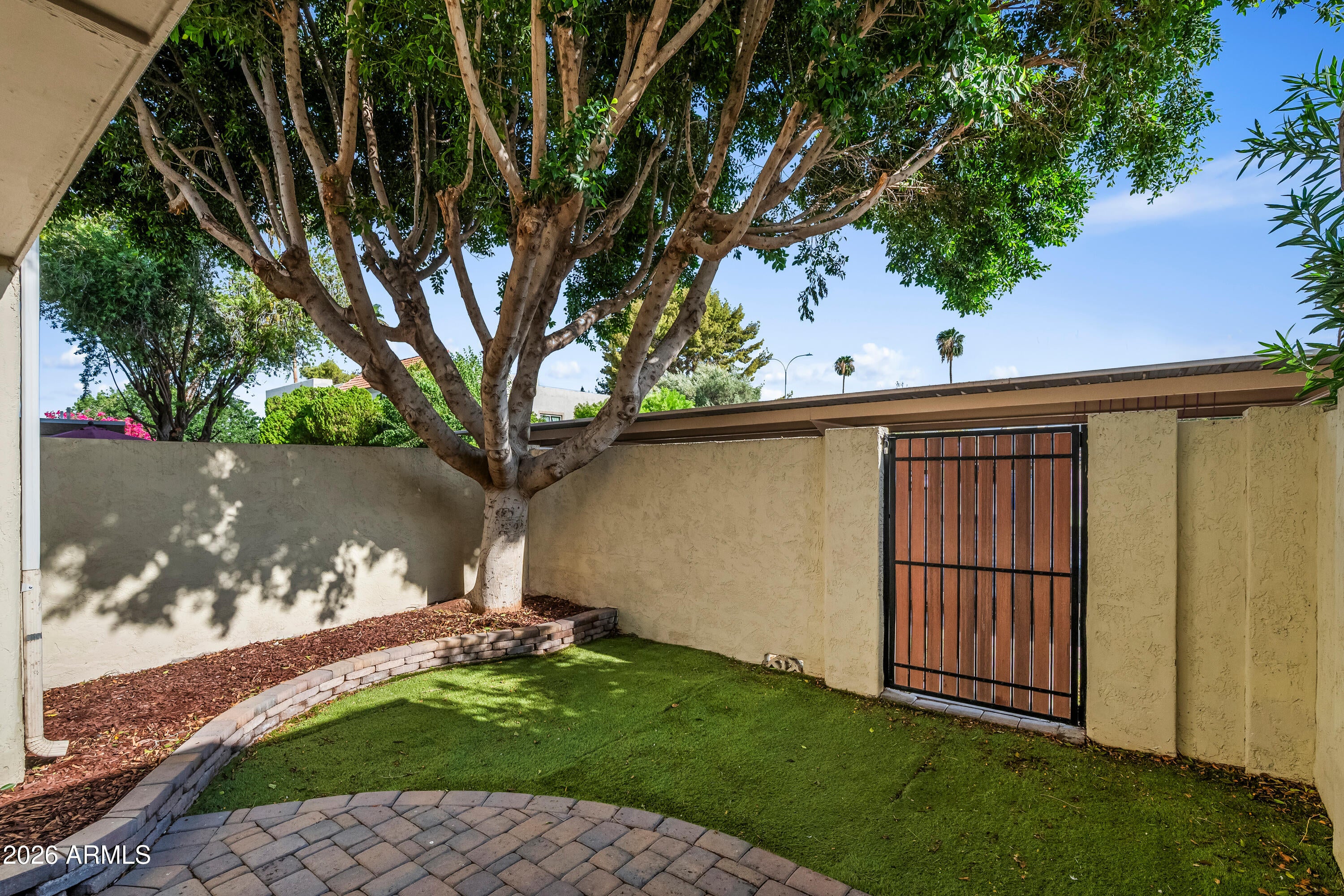 7901 E KEIM Drive