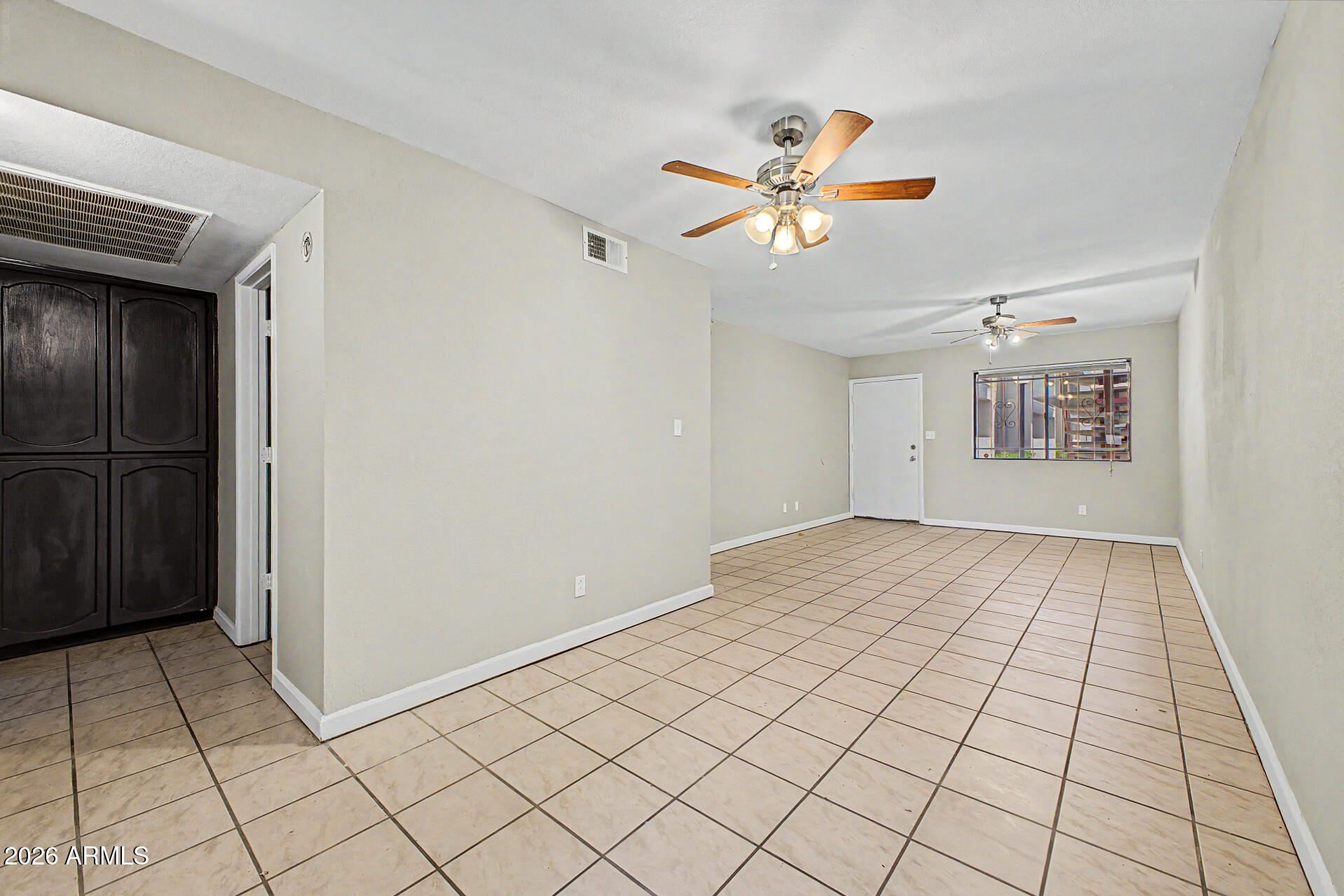 3301 E EARLL Drive 120