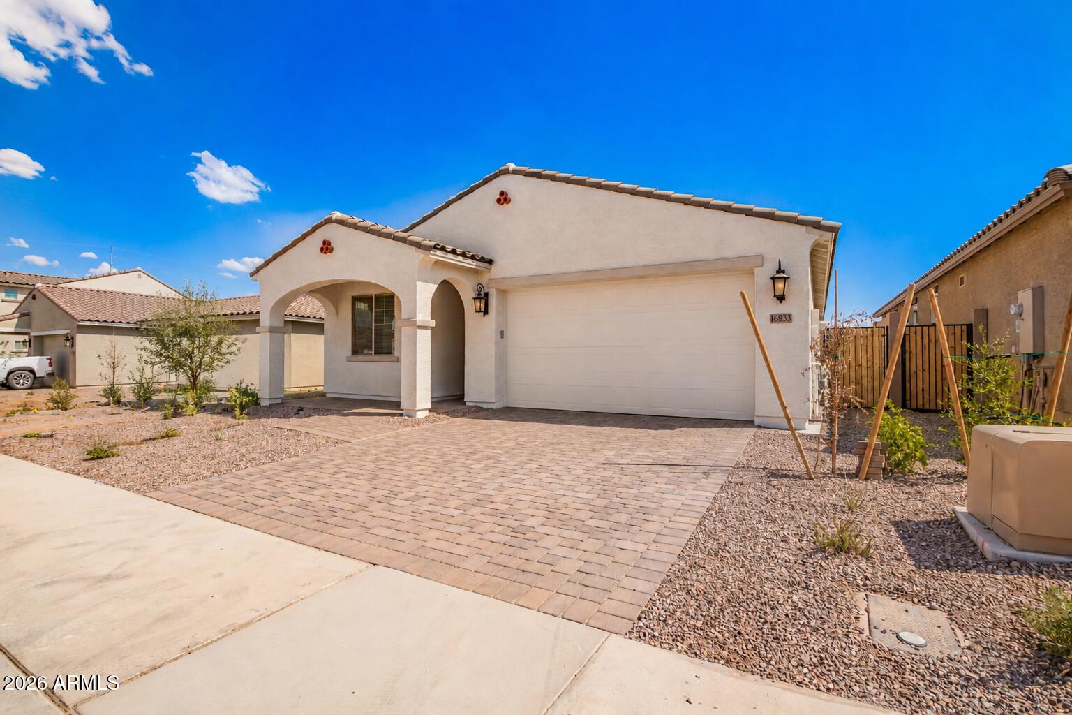 16833 W HOPE Drive