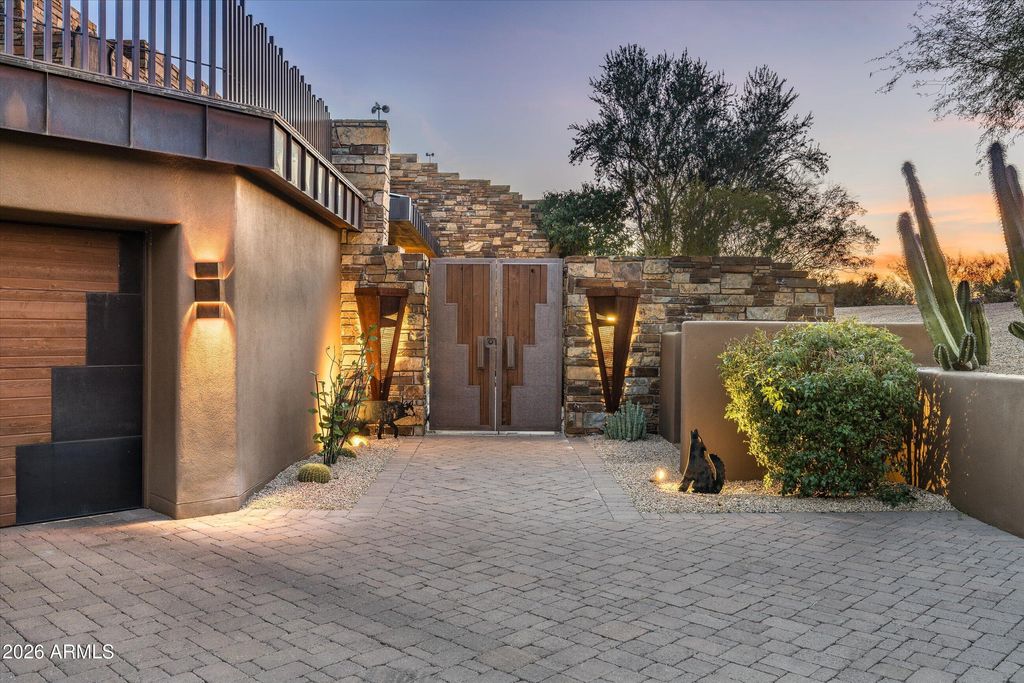 Photo of 10649 E Sundance Trail, Scottsdale, AZ 85262 (MLS # 6957361)