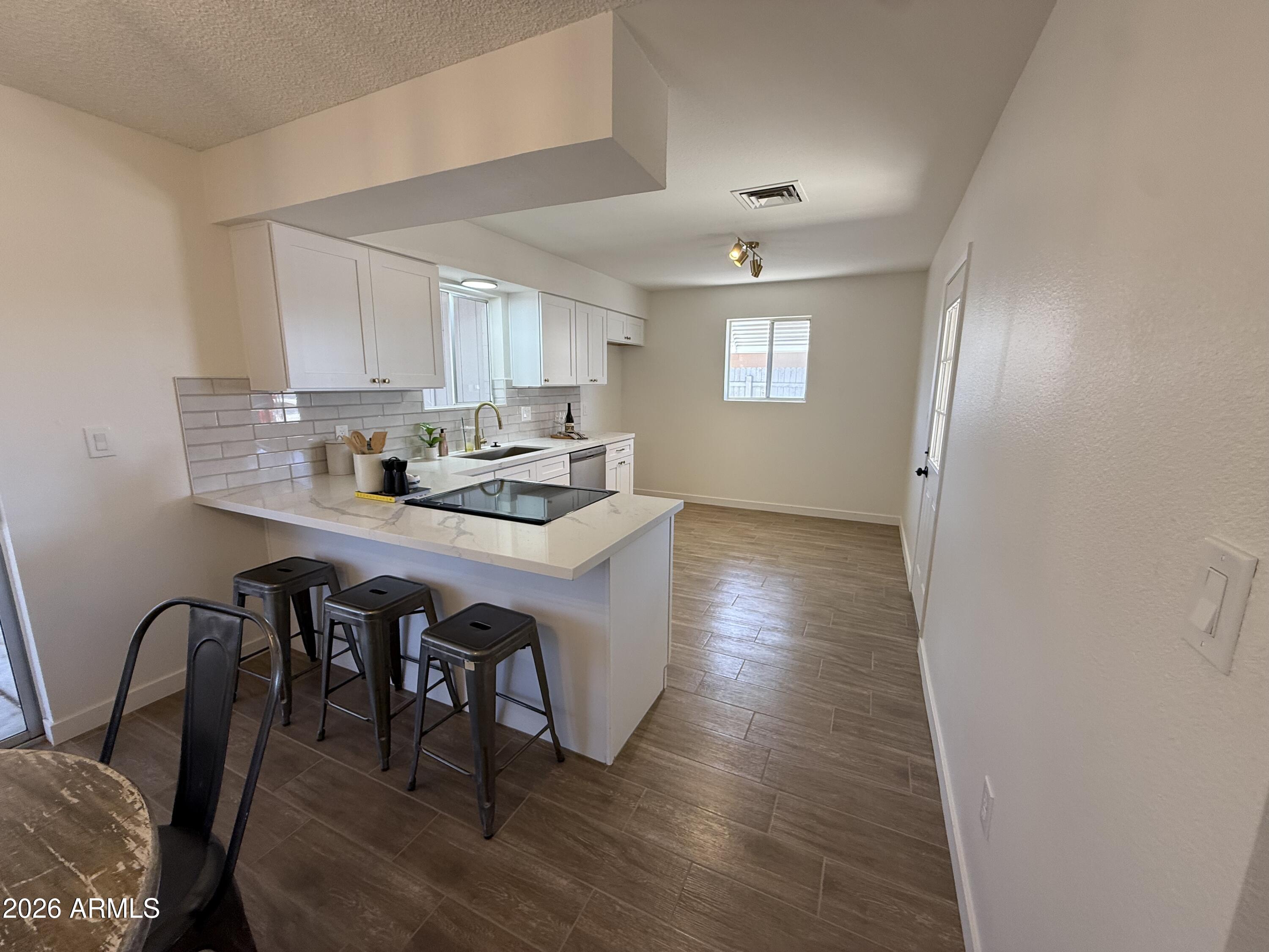 1427 S DELAWARE Drive