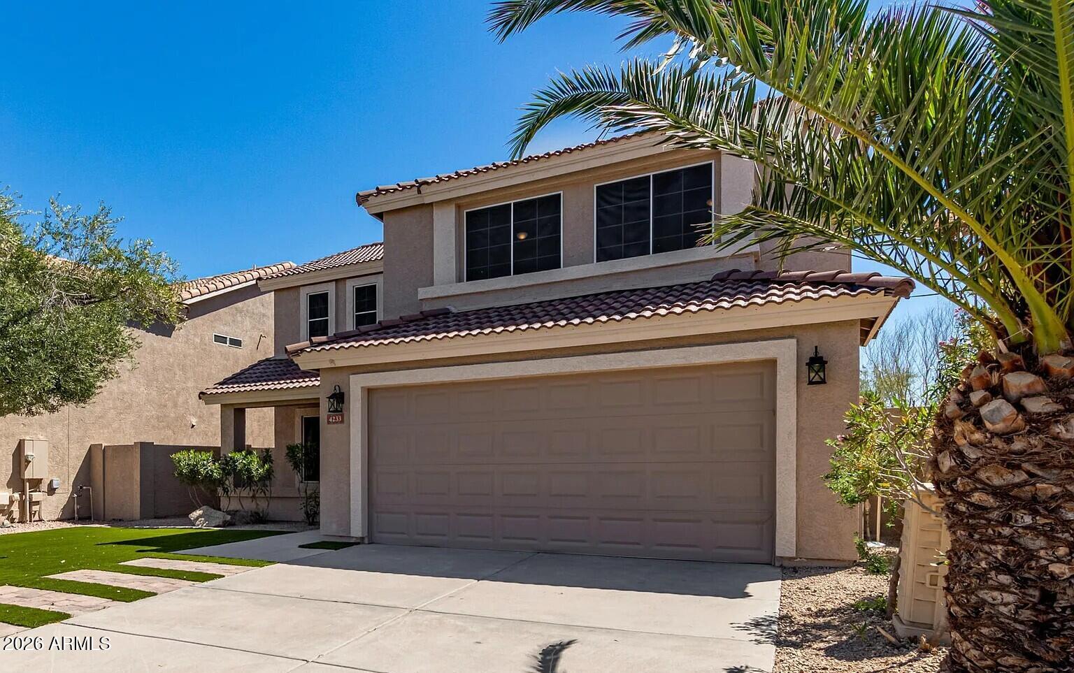 4233 E RAVEN Road
