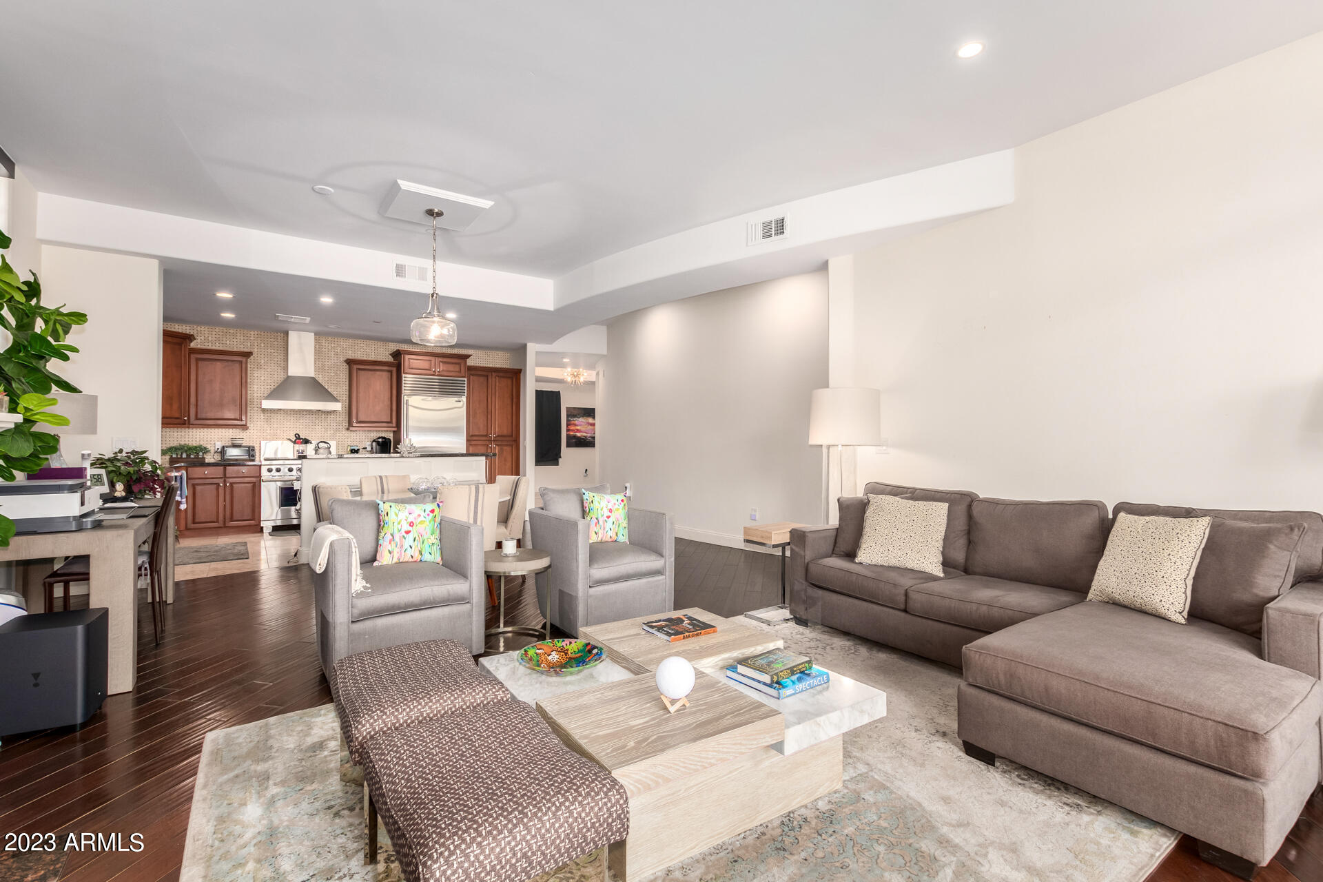 8 E BILTMORE Estate 114