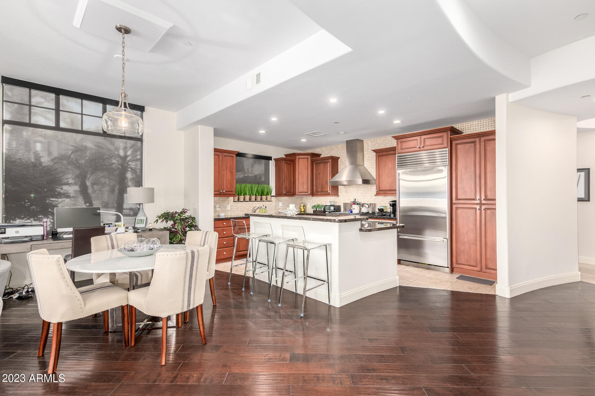 8 E BILTMORE Estate 114