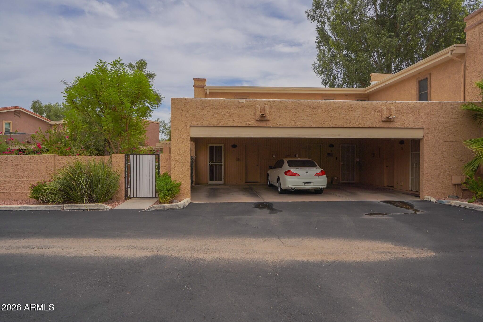 10407 N 10TH Place 1