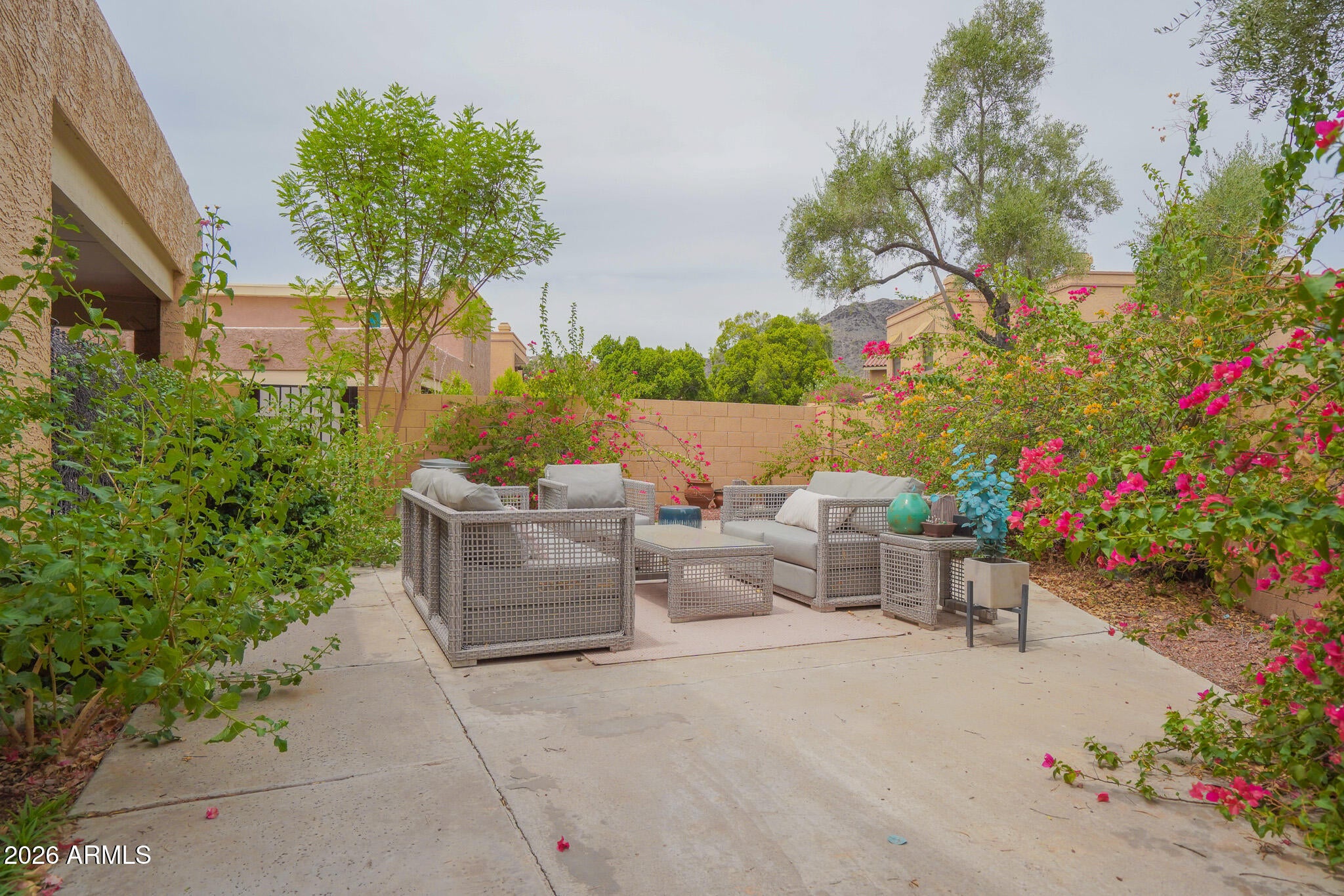 10407 N 10TH Place 1