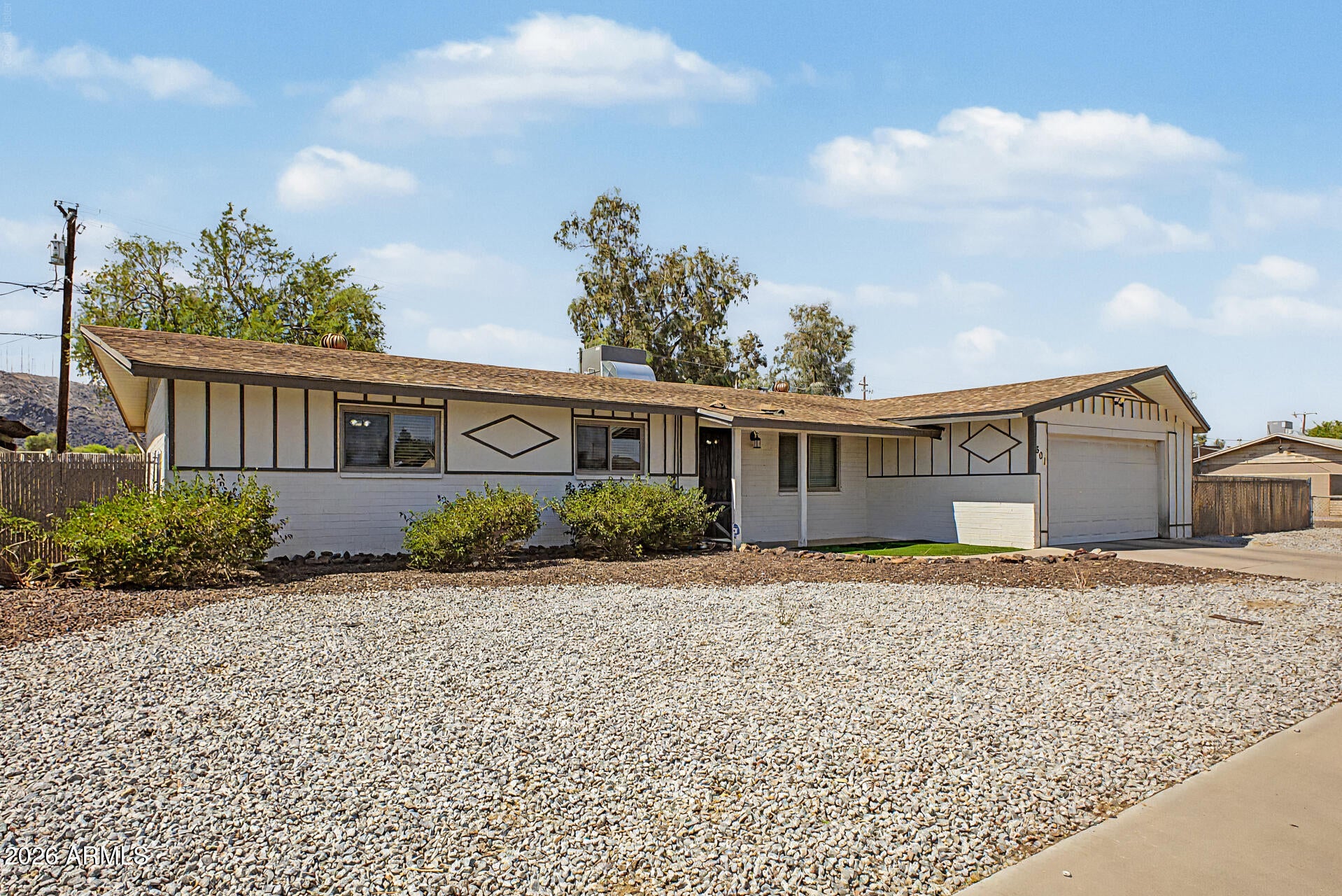601 E EUCLID Avenue