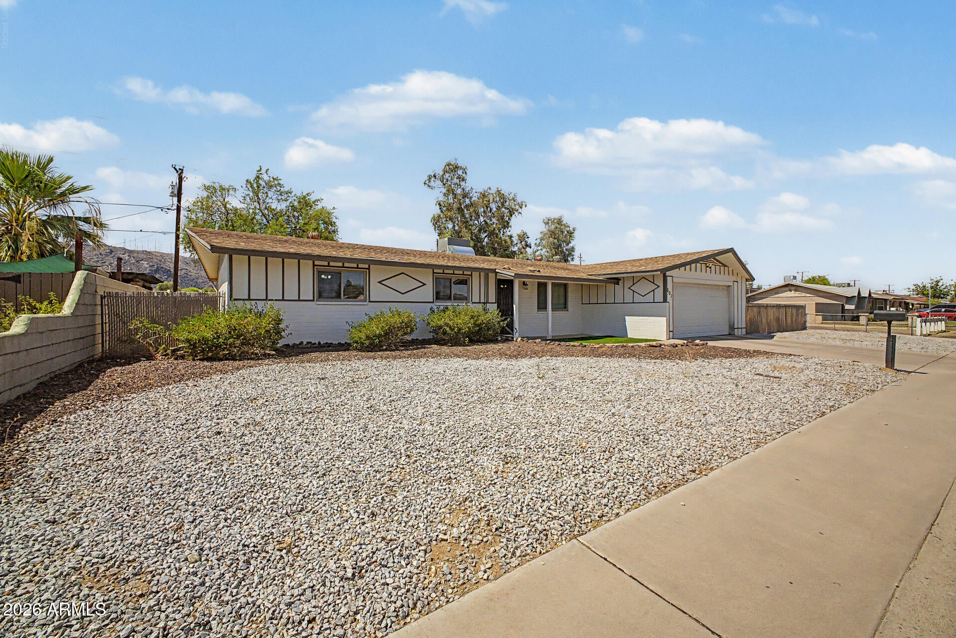 601 E EUCLID Avenue