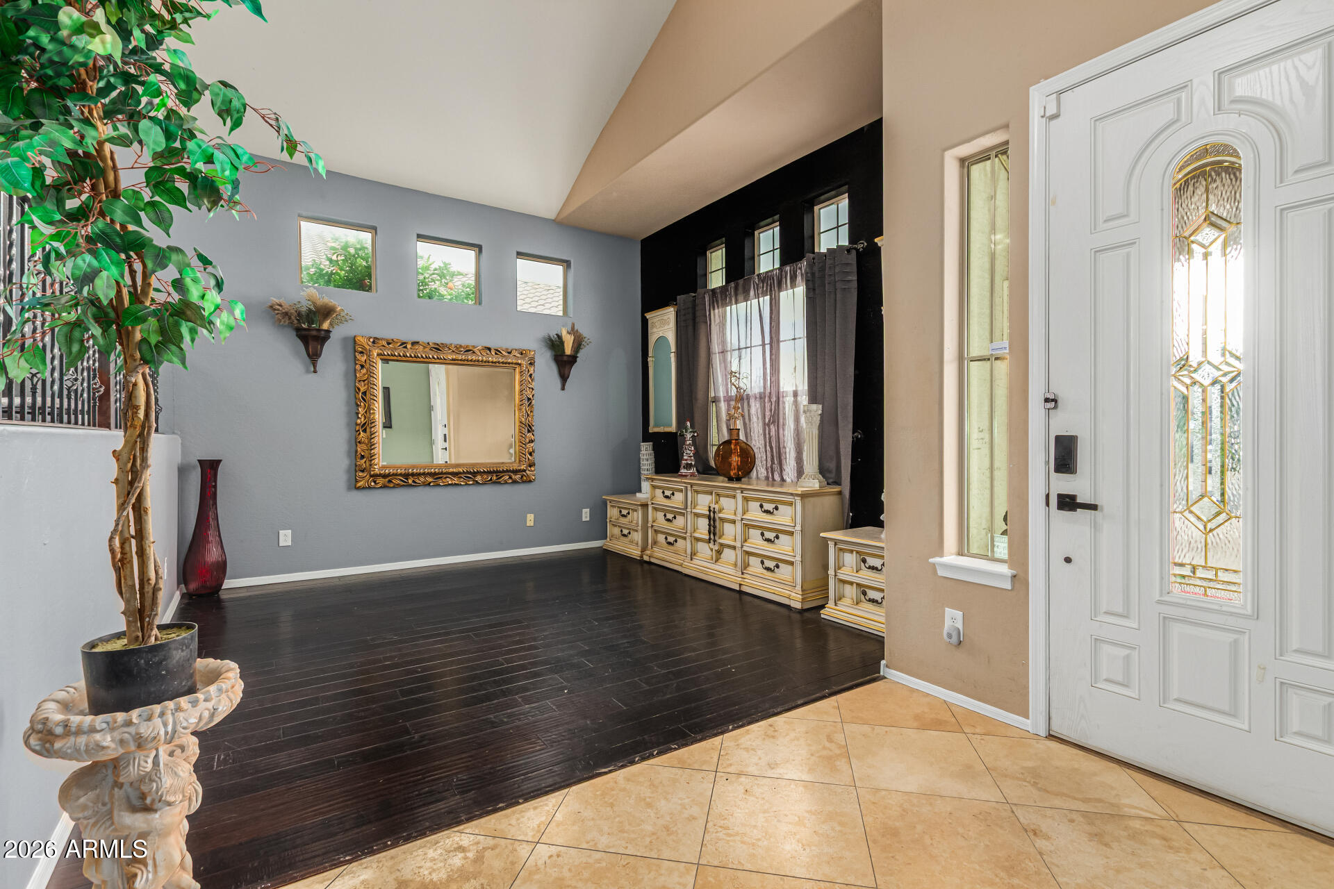 8606 W MORTEN Avenue