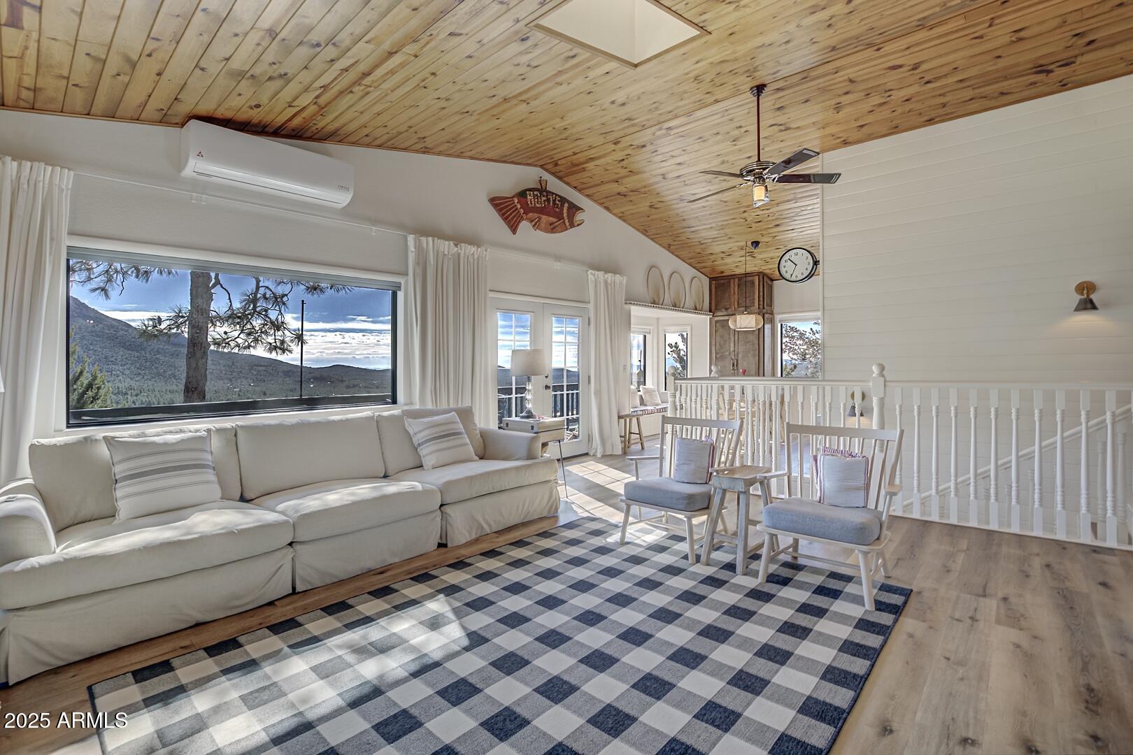 6169 W SKYVIEW Circle