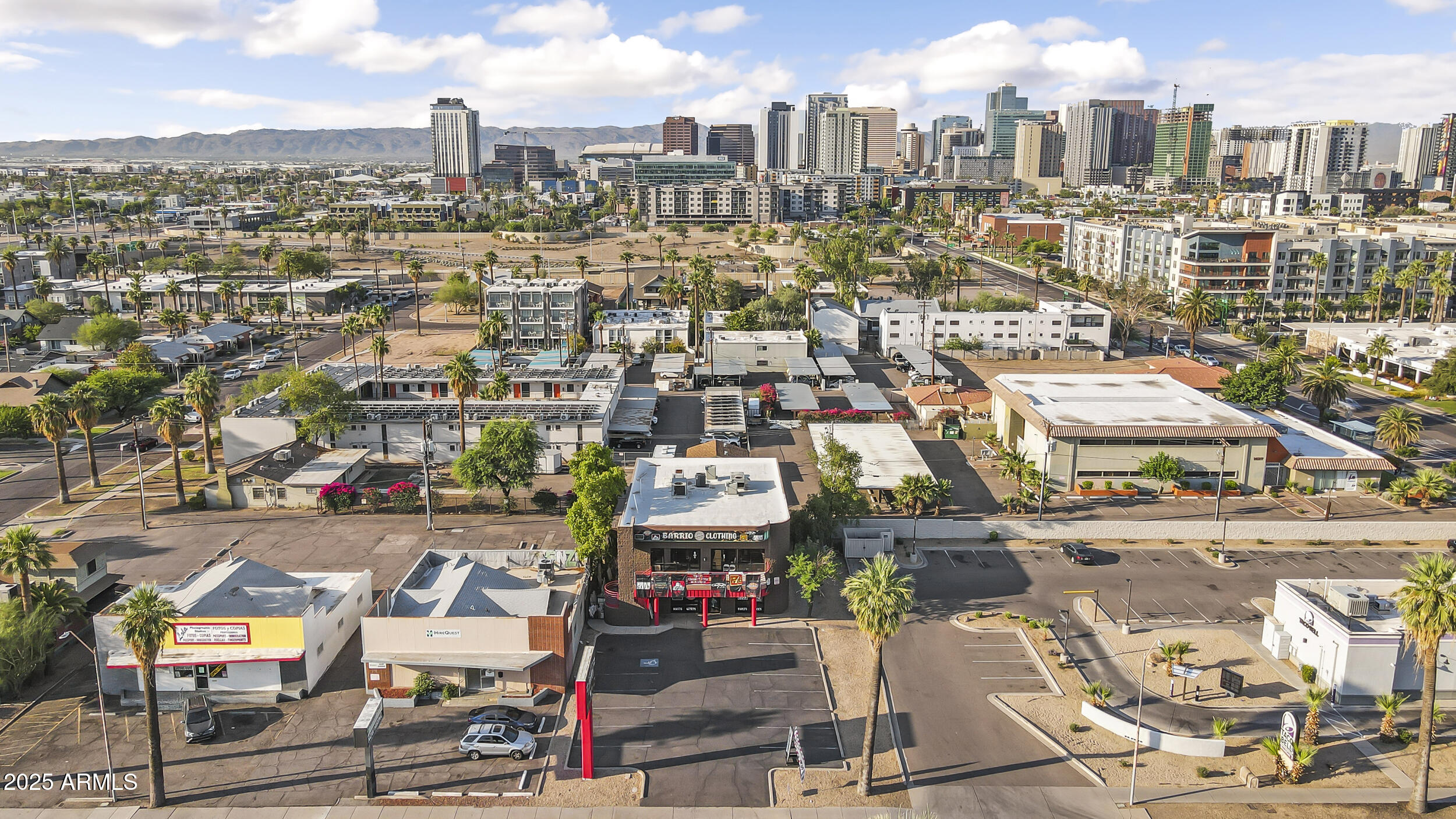 319 E MCDOWELL Road