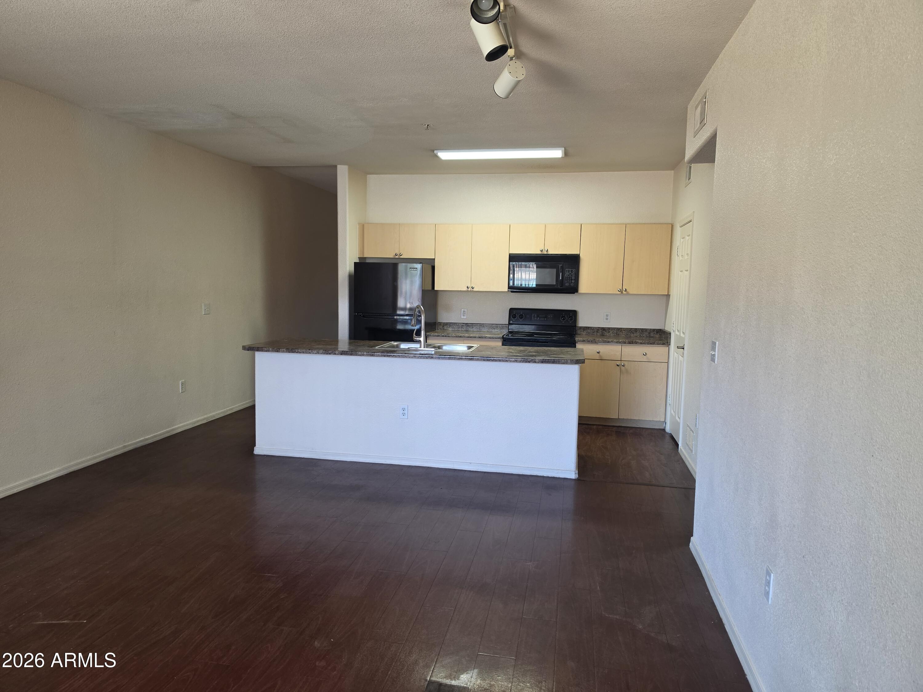 18416 N CAVE CREEK Road 1006