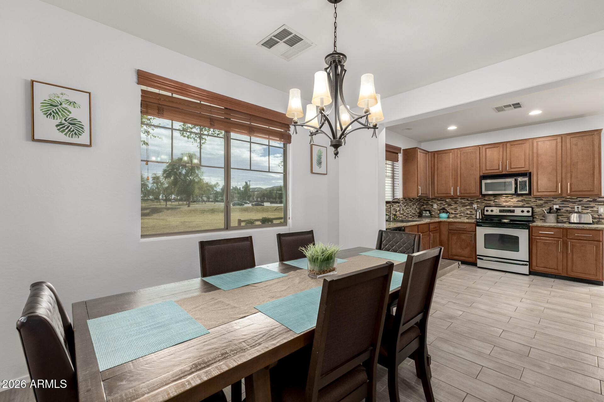 3889 E SANTA FE Lane