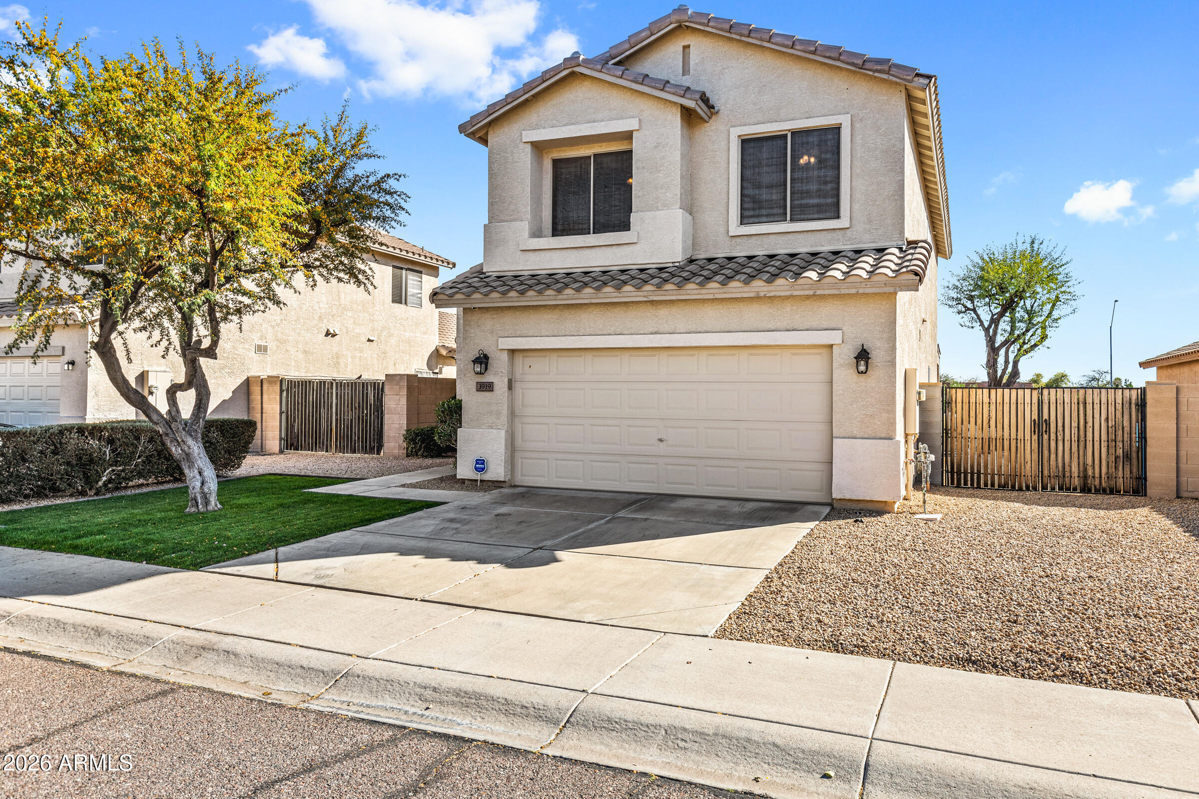 3919 W BUCKSKIN Trail