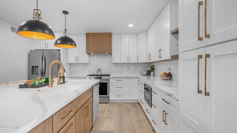 1026 E CONCORDA Drive Tempe AZ 85282