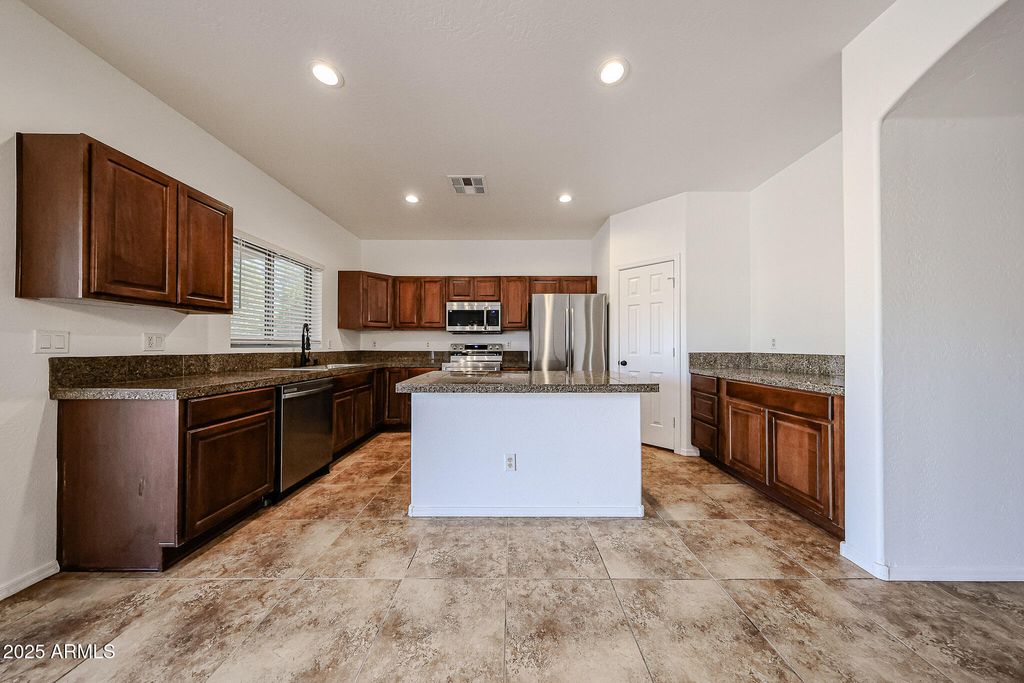 Photo of 9406 W Elwood Street, Tolleson, AZ 85353 (MLS # 6934697)